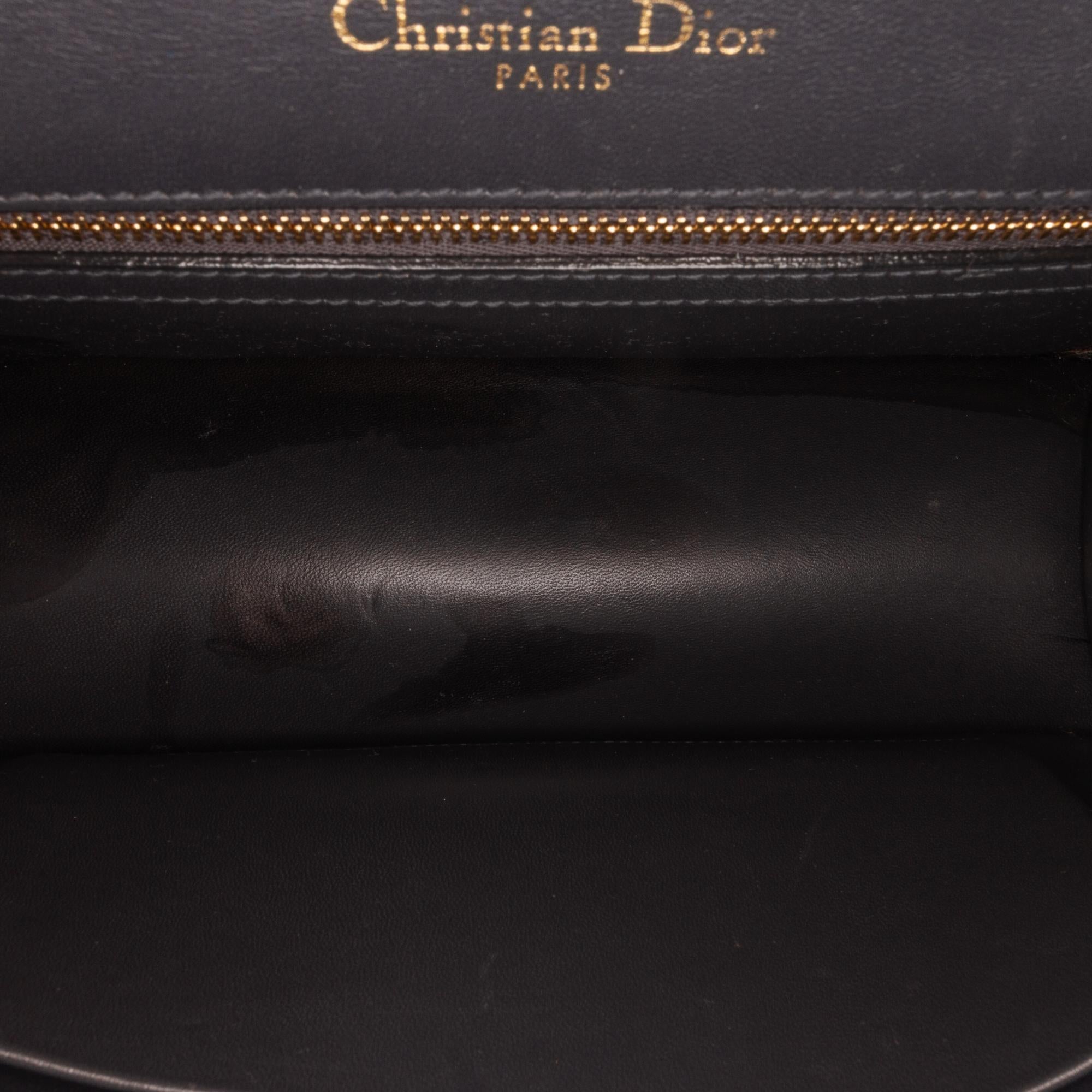 Dior Medium Microcannage Diorama (SHG-3QxM8v)