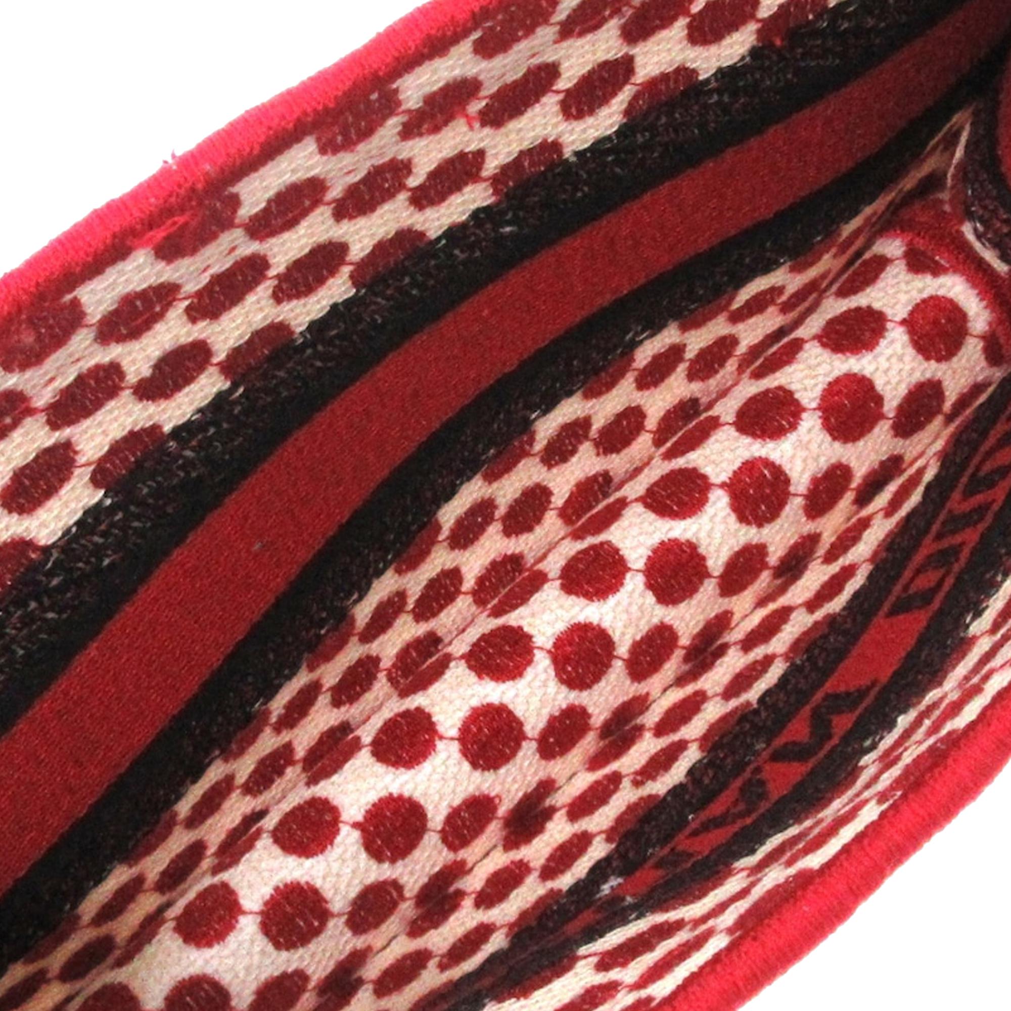 Dior Mini Dioramour Book Tote (SHG-mnAeI8)