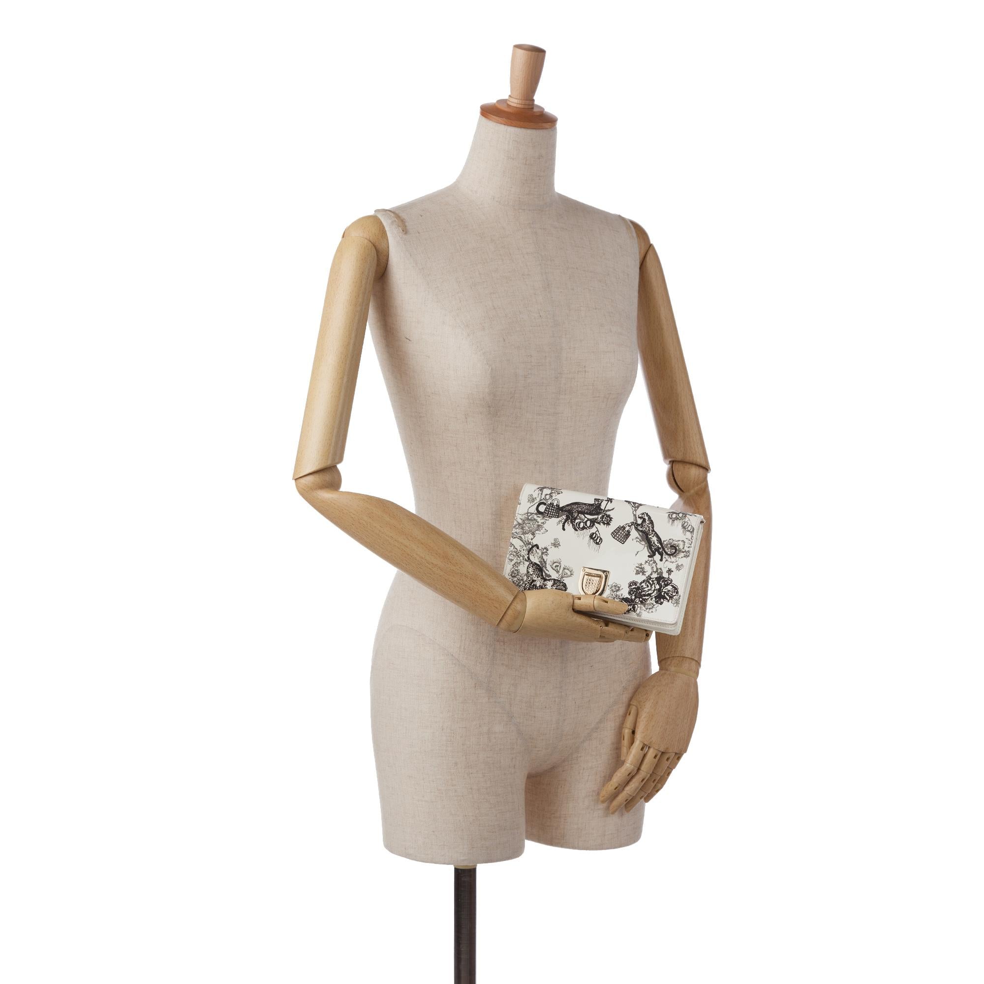 Dior Patent Diorama Toile de Jouy Clutch (SHG-RGybns)