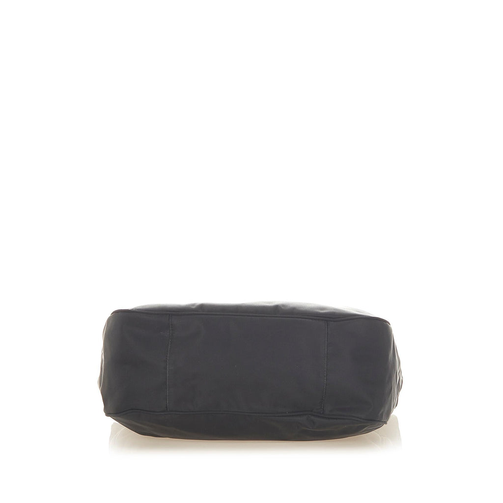 Fendi Nylon Shoulder Bag (SHG-31661)