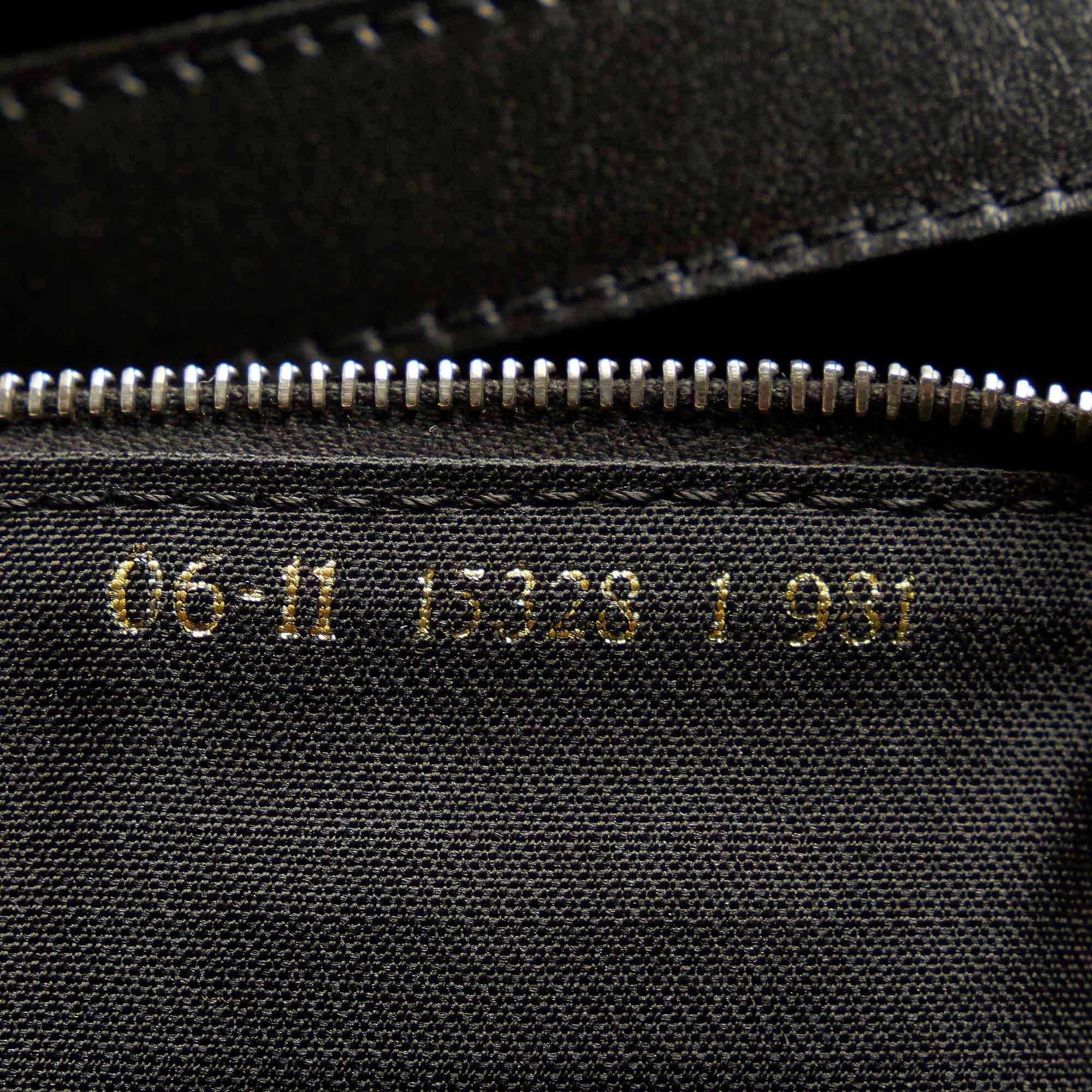 Fendi Nylon Shoulder Bag (SHG-31661)