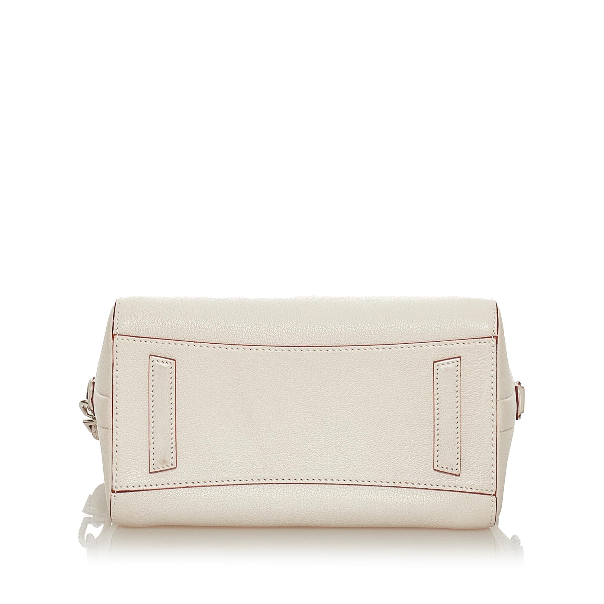 Givenchy Antigona Leather Satchel (SHG-27176)