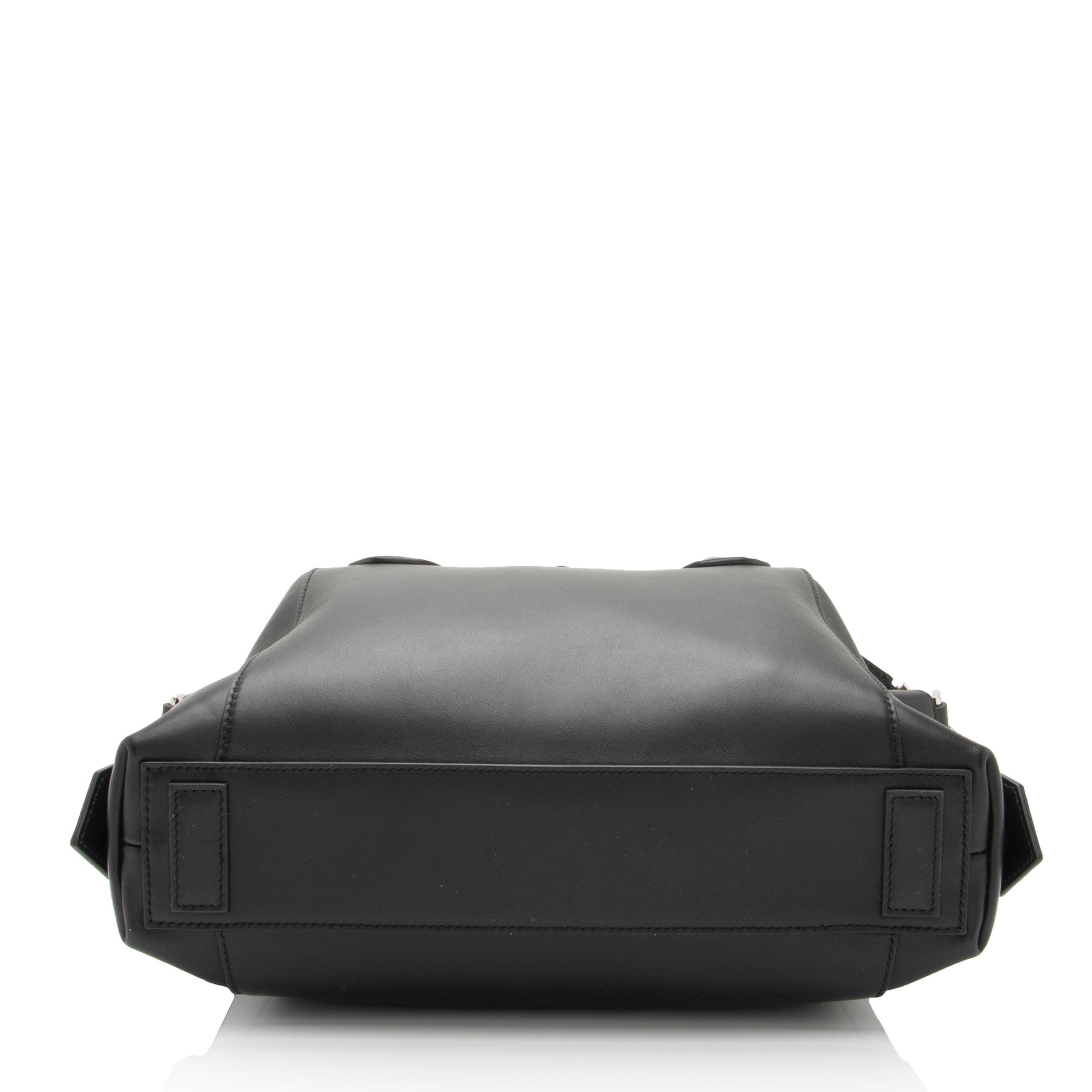 Givenchy Calfskin Soft Antigona Small Satchel (SHF-PjUtz8)