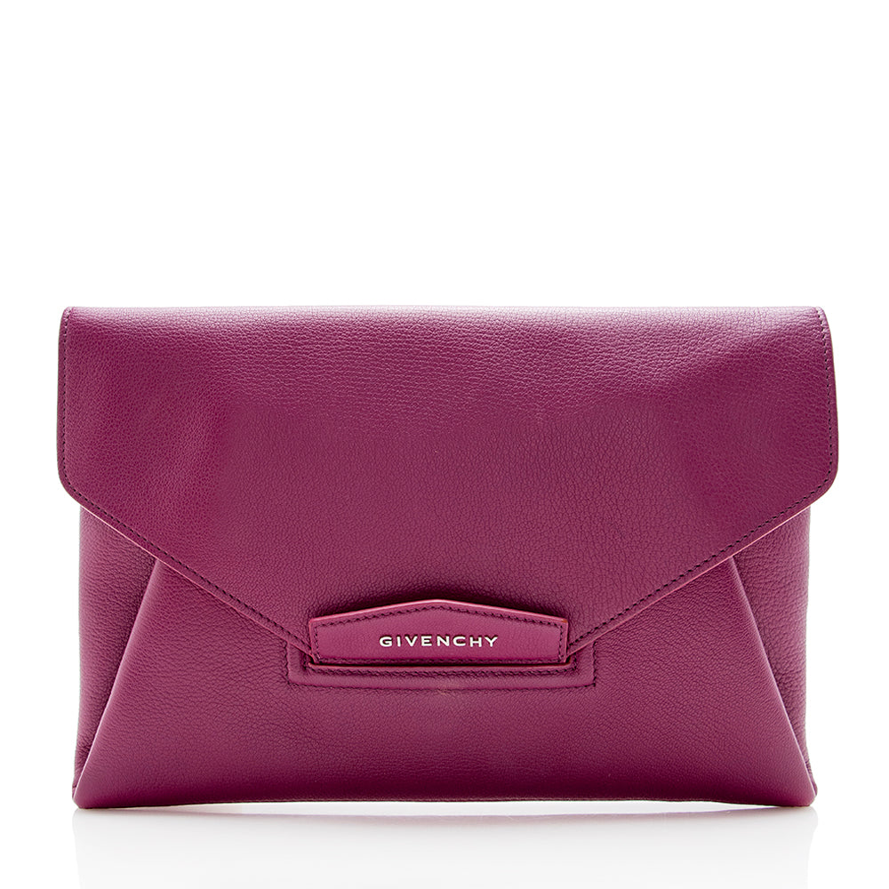 Givenchy Goatskin Antigona Envelope Medium Clutch (SHF-13962)