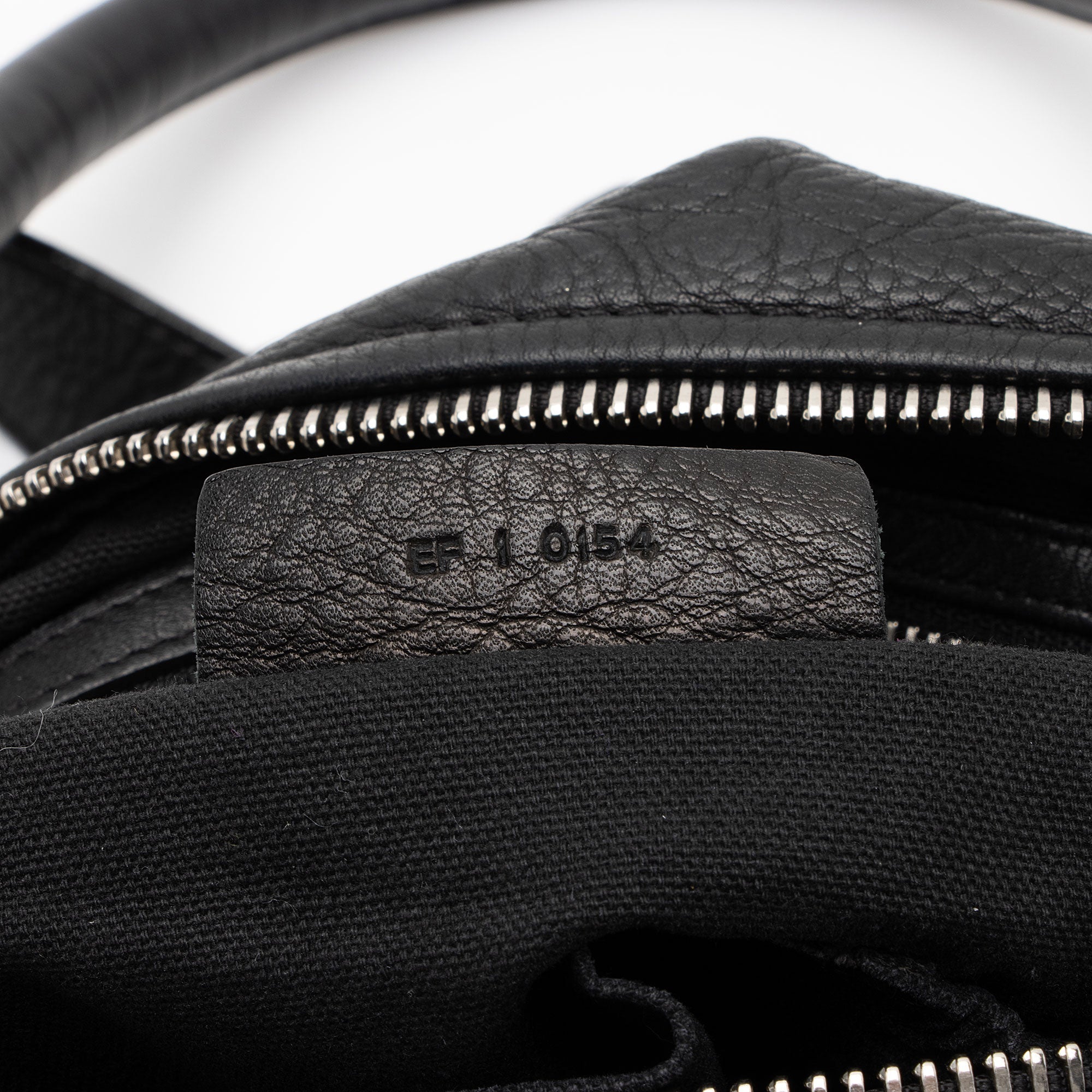 Givenchy Goatskin Pandora Medium Shoulder Bag (SHF-CJXPPI)