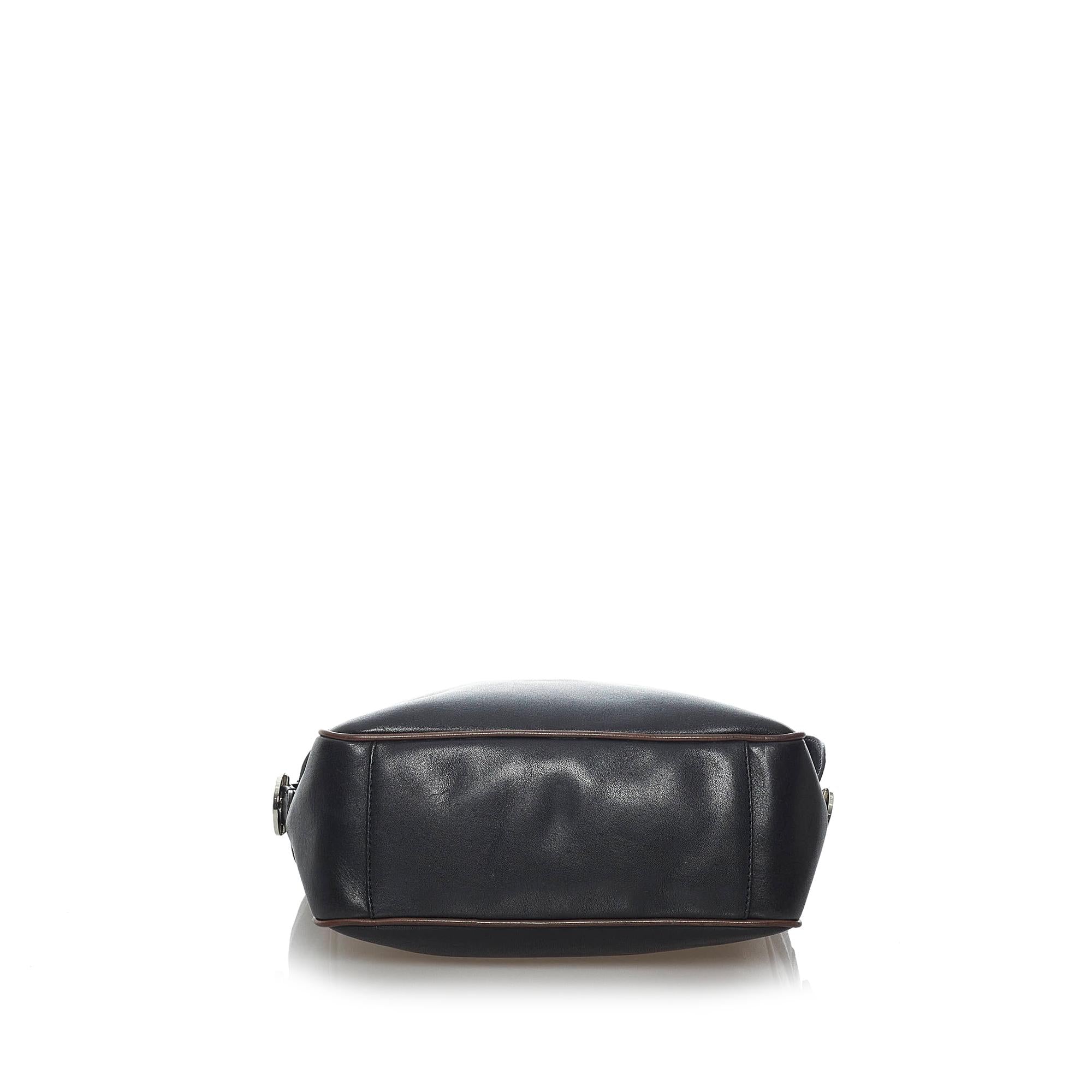 Givenchy Leather Tote Bag (SHG-29617)
