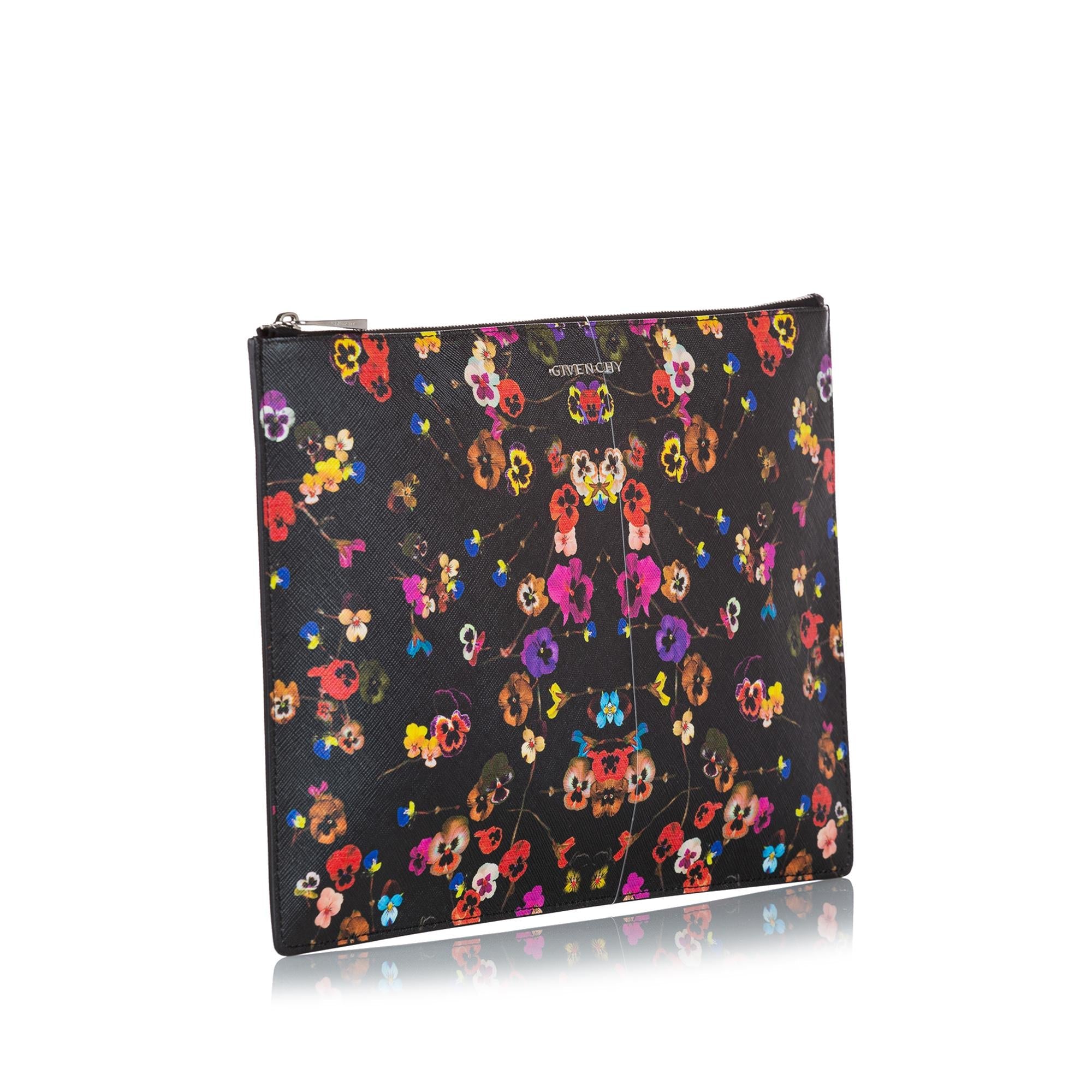 Givenchy Printed Leather Clutch Bag (SHG-24796)