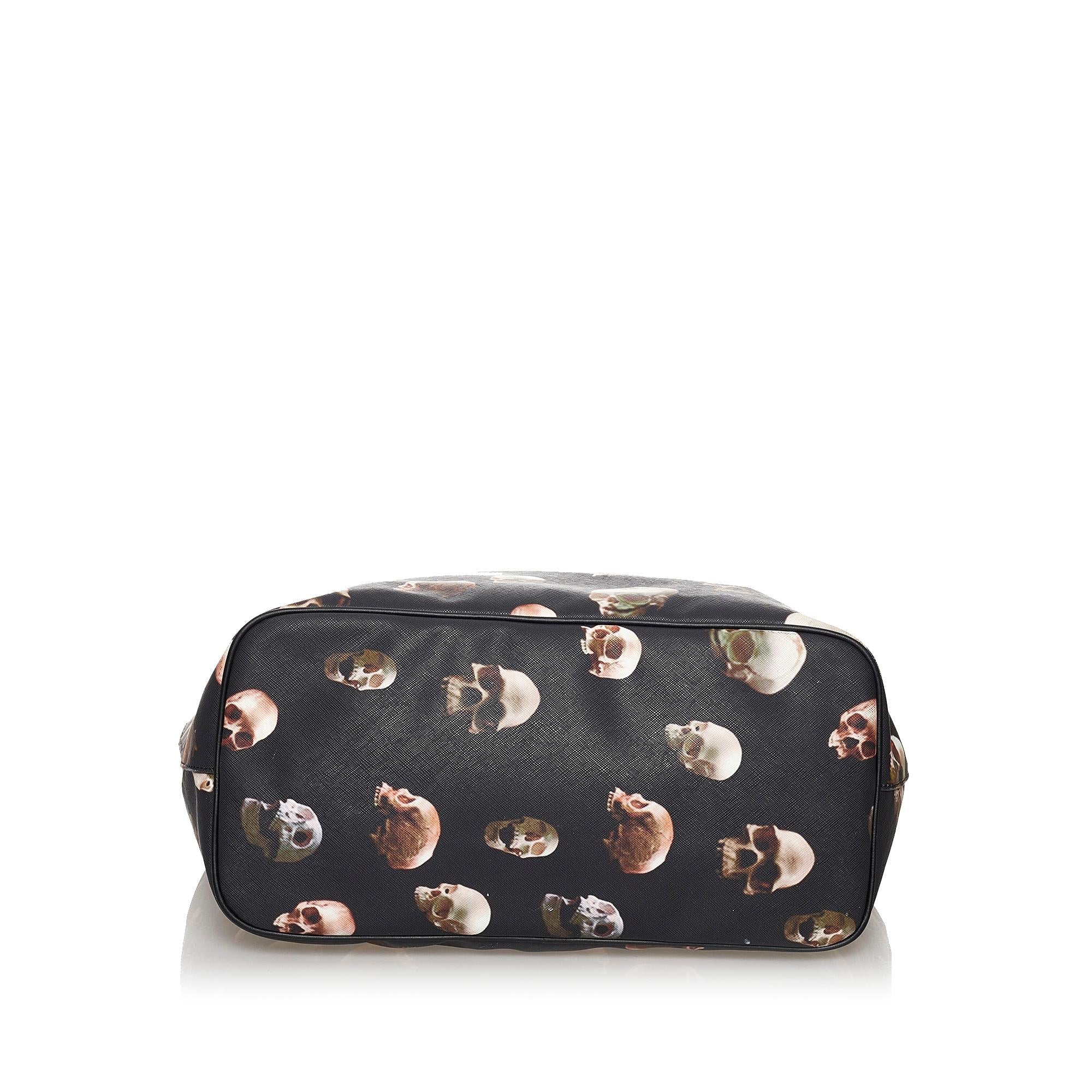 Givenchy Skull Print Tote Bag (SHG-31107)