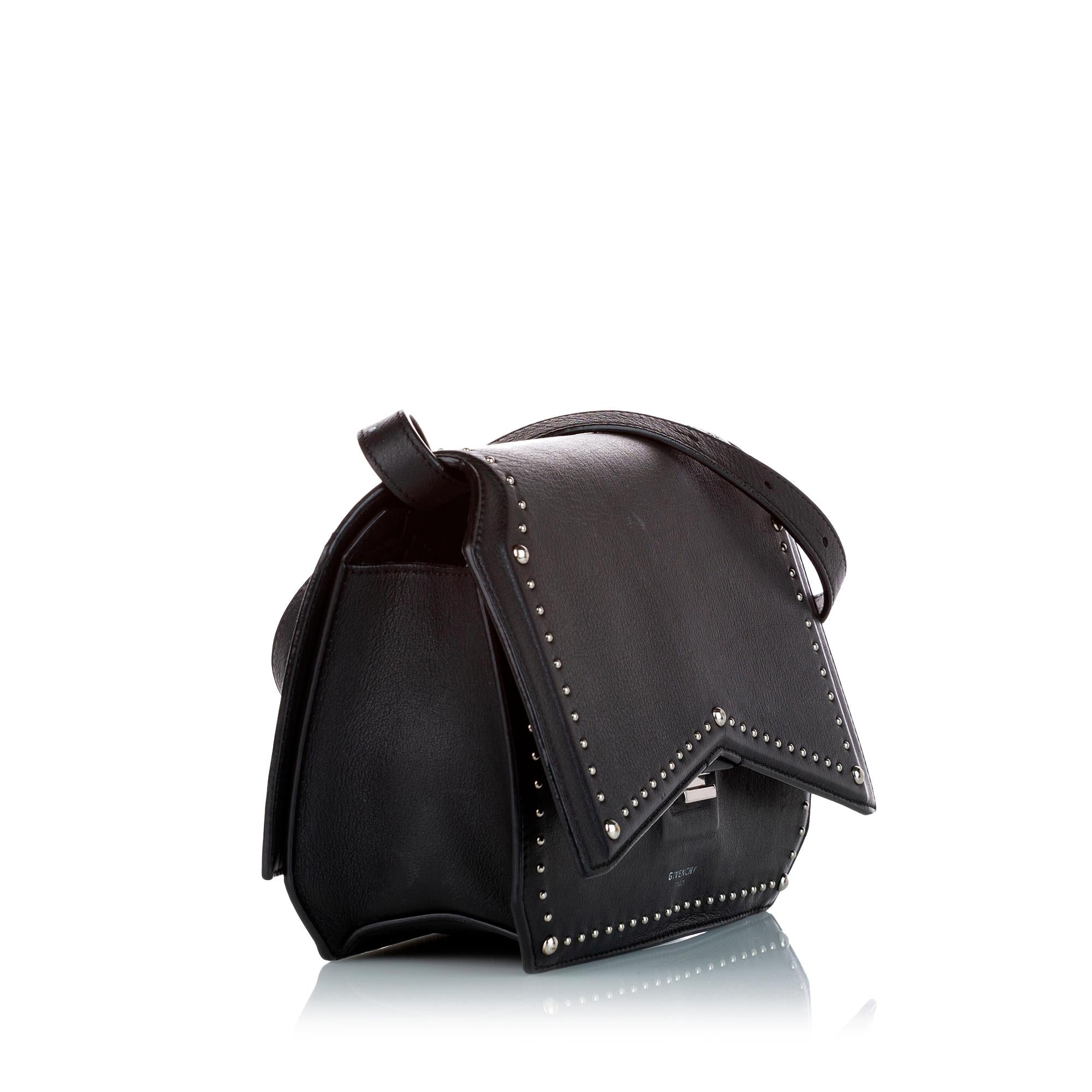 Givenchy Studded Bow Cut Leather Shoulder Bag (SHG-27612)