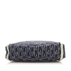 Gucci Abbey D- Ring Shoulder Bag (SHG-6jTWW1)