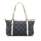 Gucci Abbey D- Ring Shoulder Bag (SHG-h32Te3)