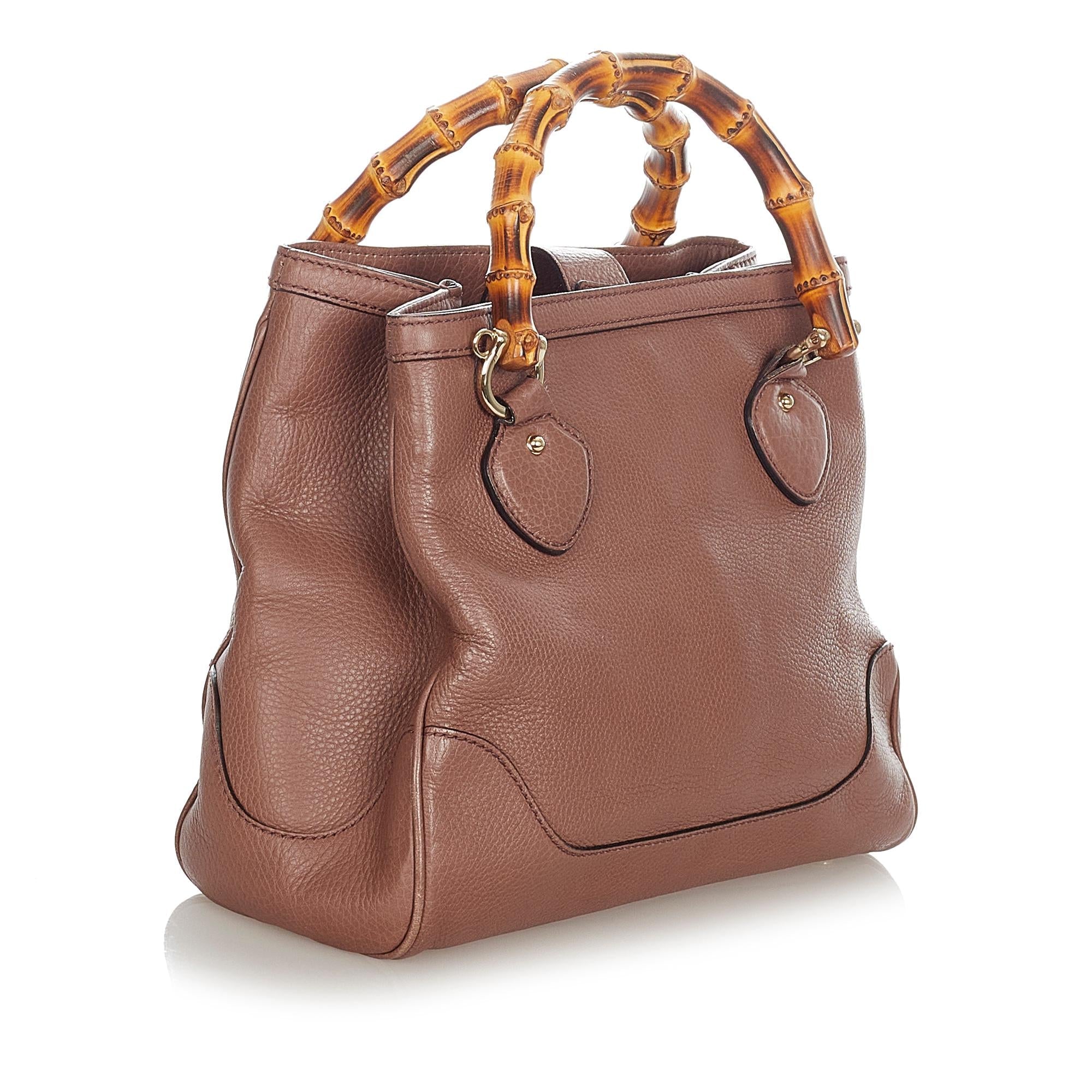 Gucci Bamboo Diana Leather Handbag (SHG-31981)