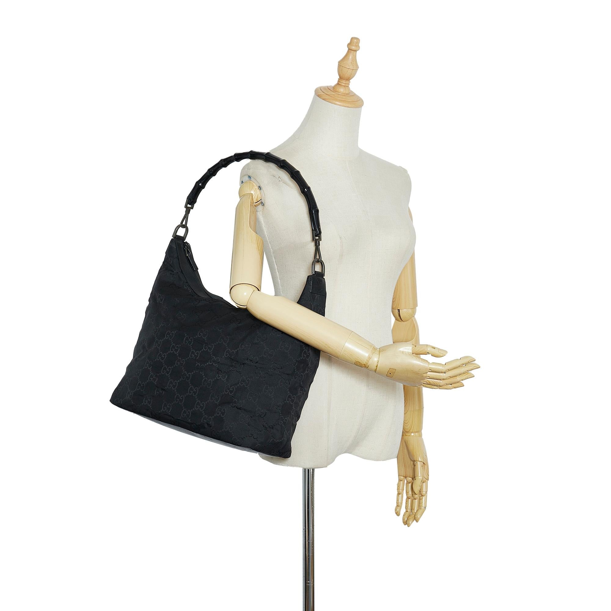 Gucci Bamboo GG Nylon Shoulder Bag (SHG-reGuen)