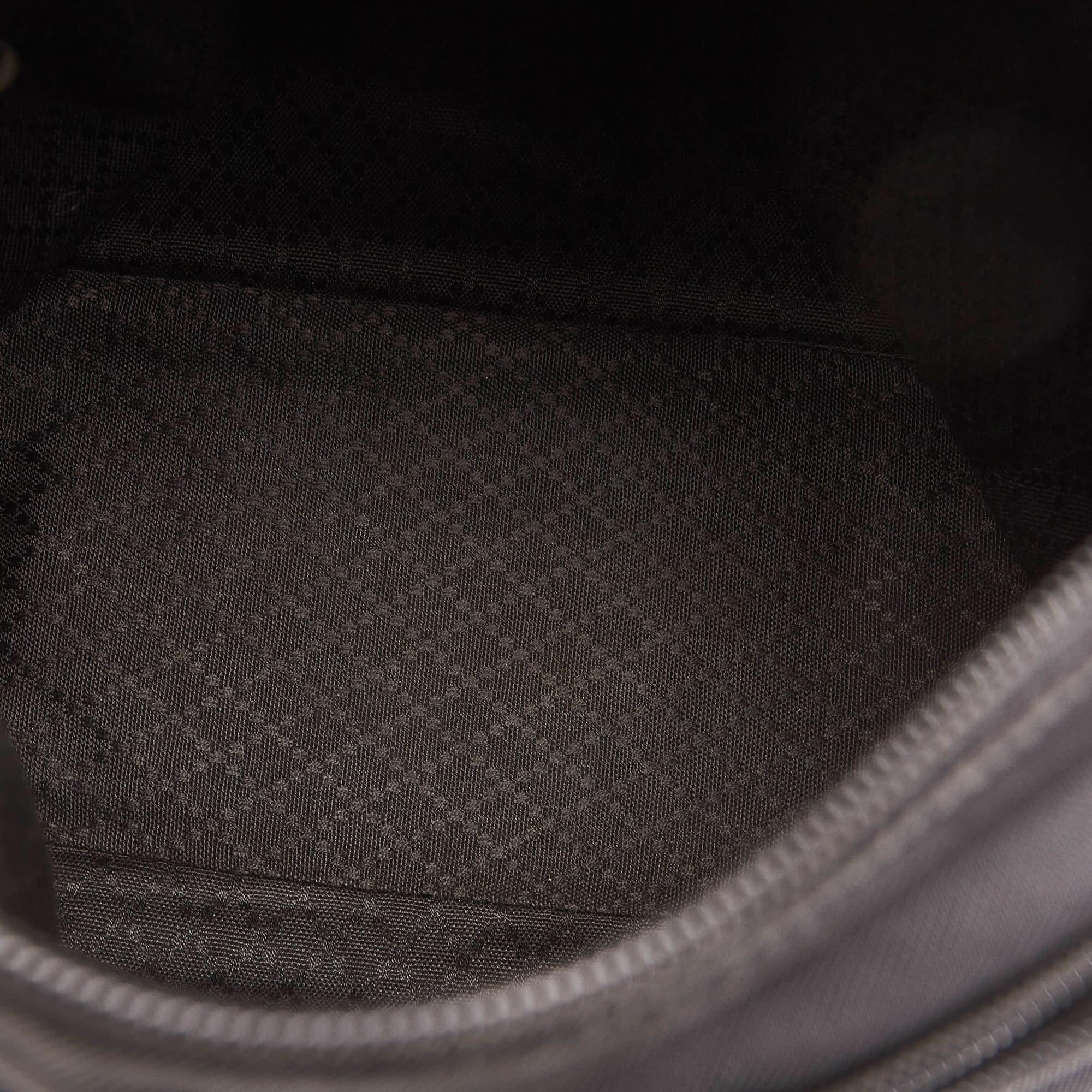 Gucci Bamboo Nylon Shoulder Bag (SHG-4hnVDO)