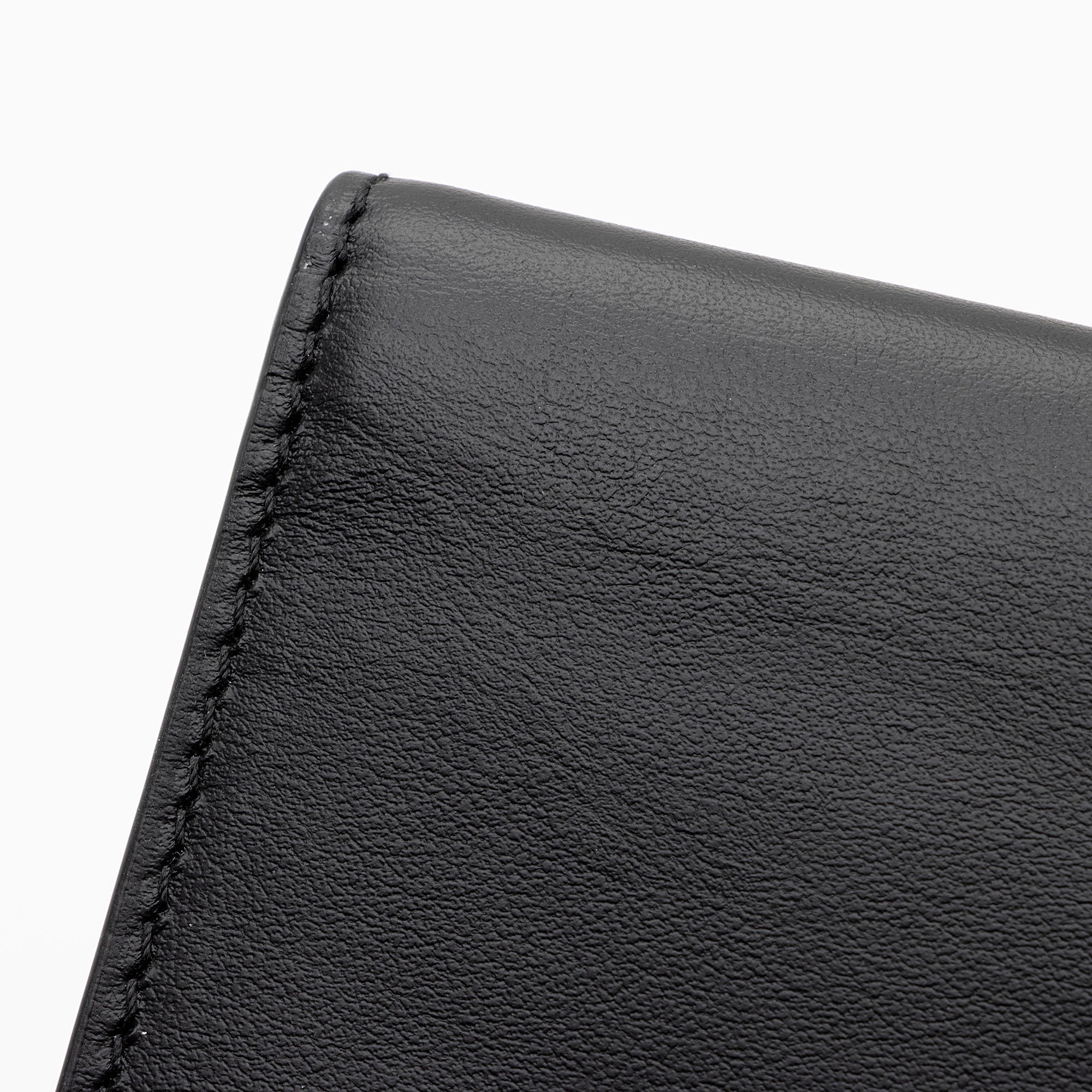 Gucci Calfskin Logo Bi-Fold Wallet (SHF-zmHcUT)