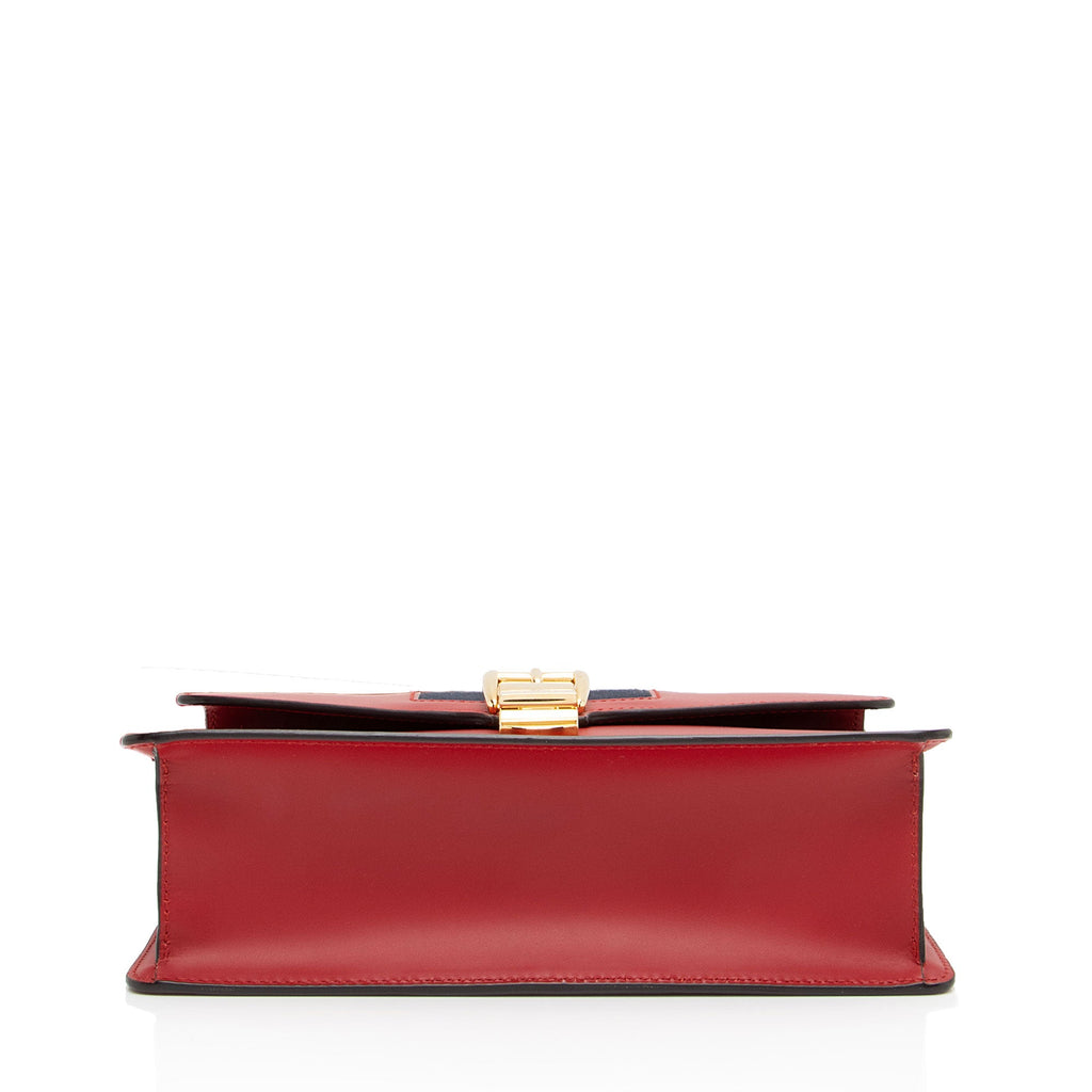 Gucci Calfskin Sylvie Small Shoulder Bag (SHF-pDYCA5)