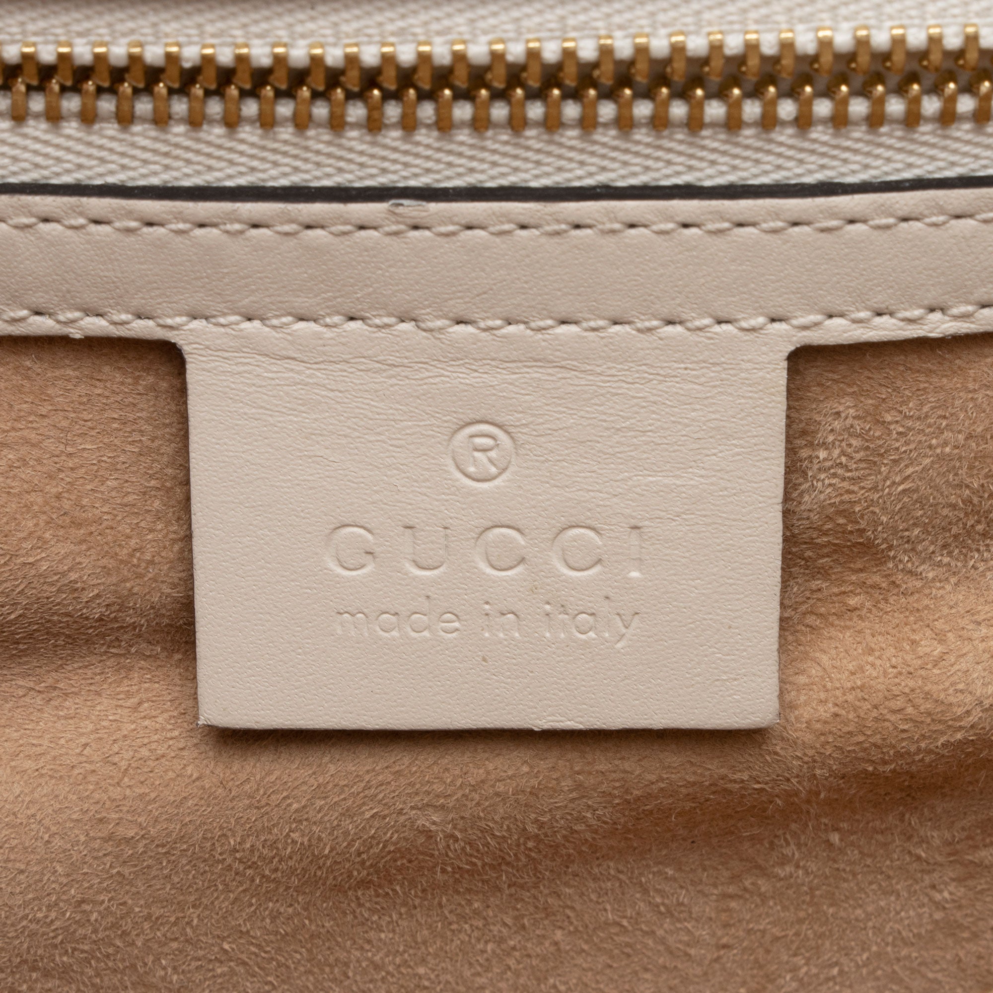 Gucci Calfskin Sylvie Small Shoulder Bag (SHF-zJc6rU)