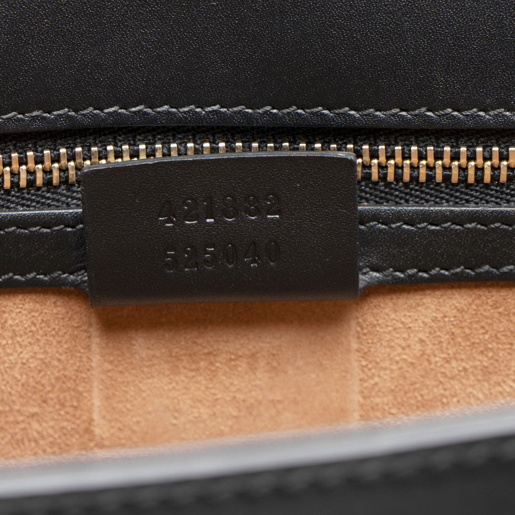 Gucci Calfskin Sylvie Small Shoulder Bag (SHF-0C37e0)