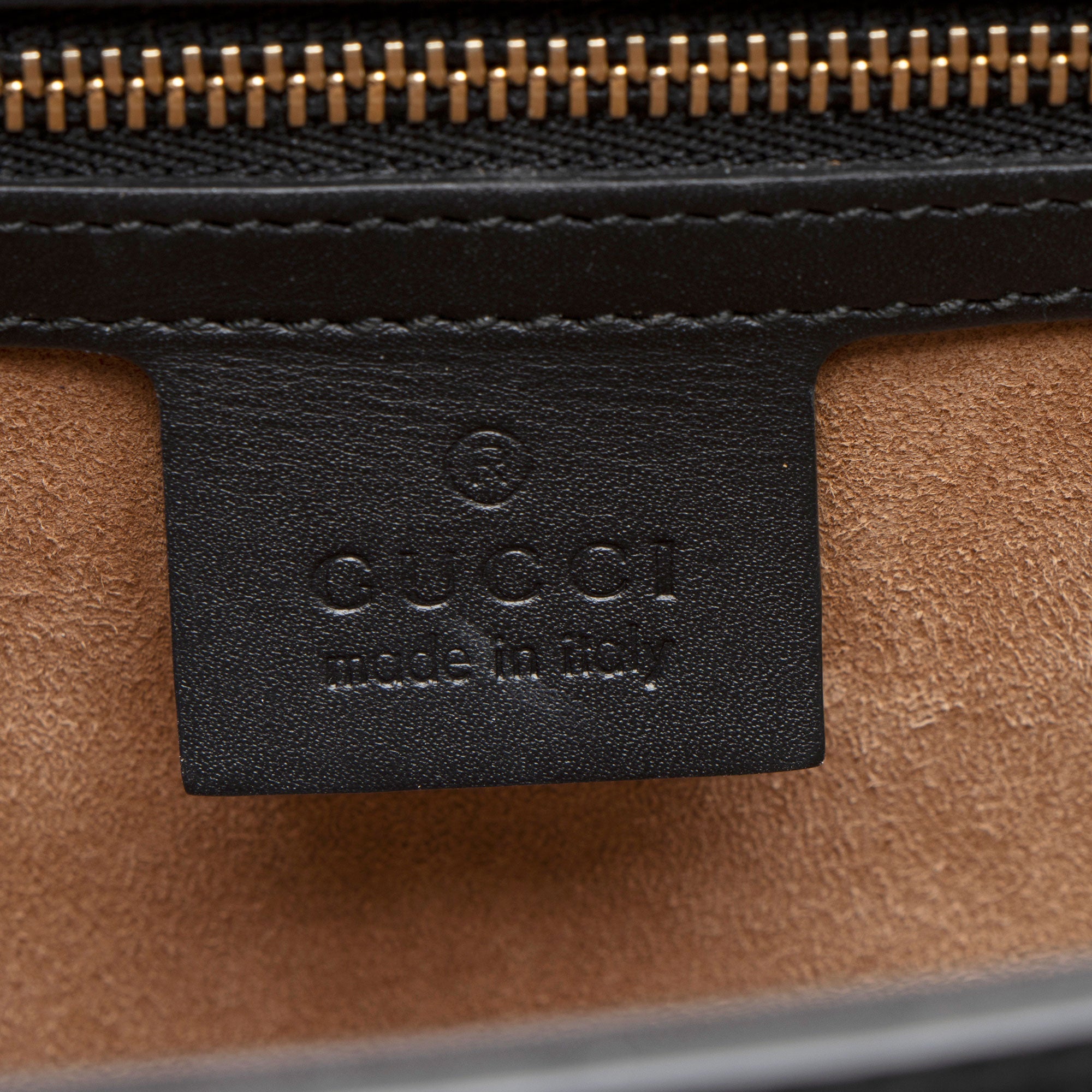 Gucci Calfskin Sylvie Small Shoulder Bag (SHF-0C37e0)