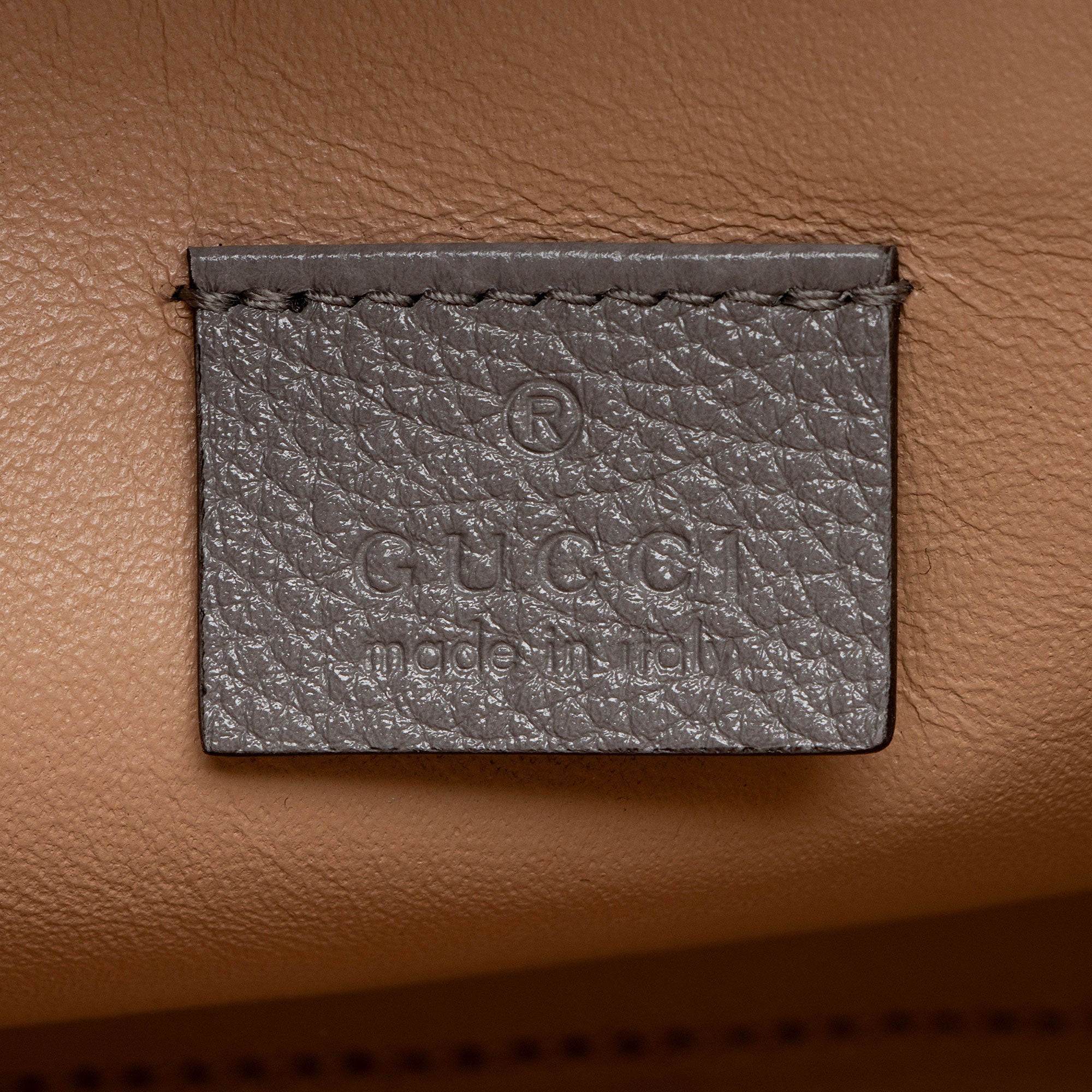 Gucci Calfskin Zumi Medium Tote (SHF-jQjYJ8)