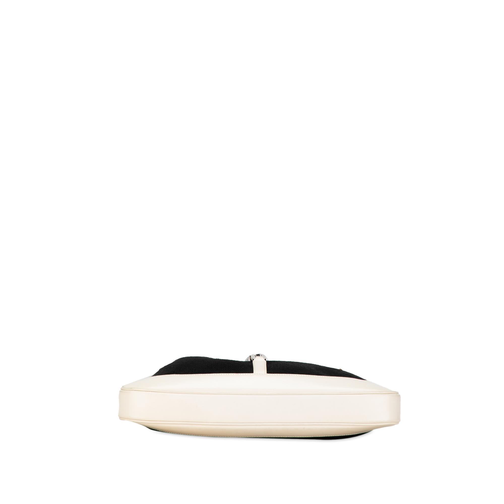 Gucci Canvas Jackie Chain Shoulder Bag (SHG-MLndgI)