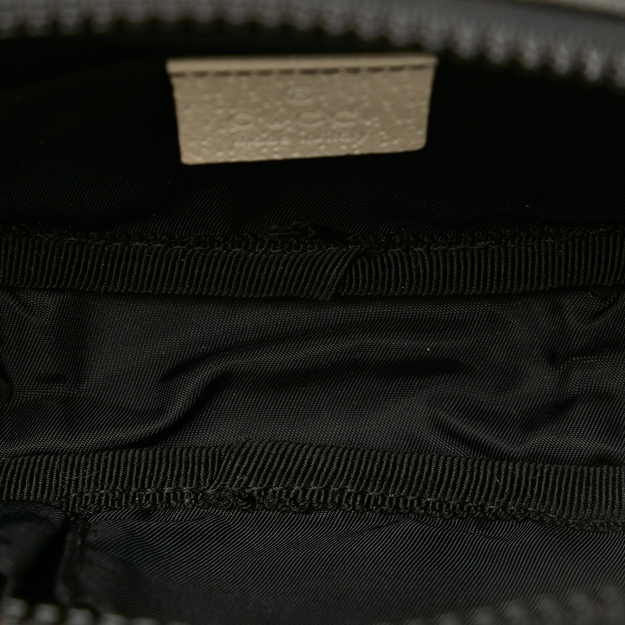 Gucci Canvas Pouch (SHG-25993)