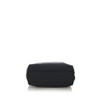 Gucci Canvas Shoulder Bag (SHG-30148)