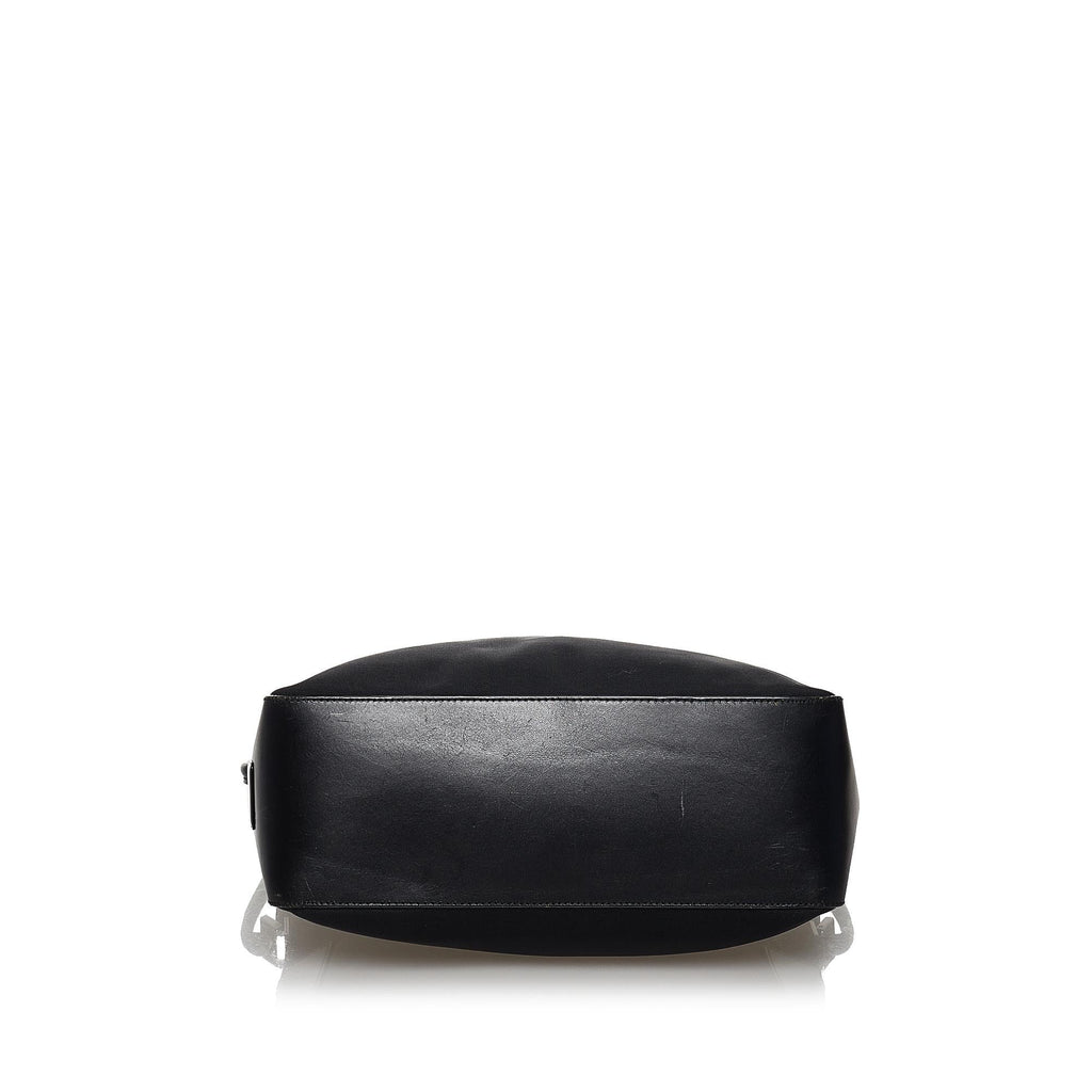 Gucci Canvas Shoulder Bag (SHG-31131)