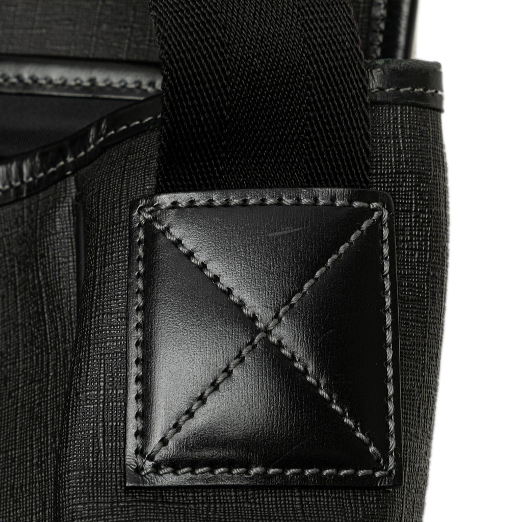 Gucci Coated Canvas Interlocking G Messenger Bag (SHG-P8JzSJ)