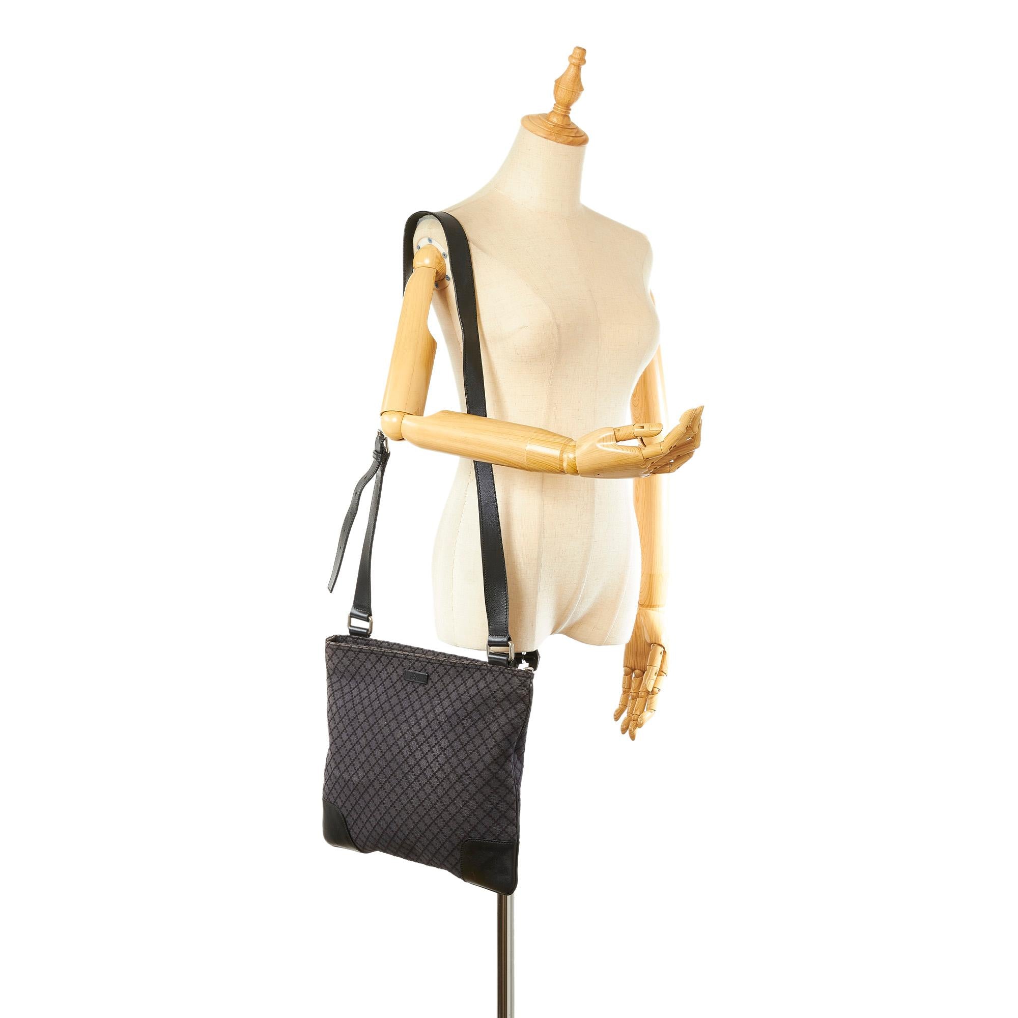 Gucci Diamante Canvas Crossbody Bag (SHG-22576)