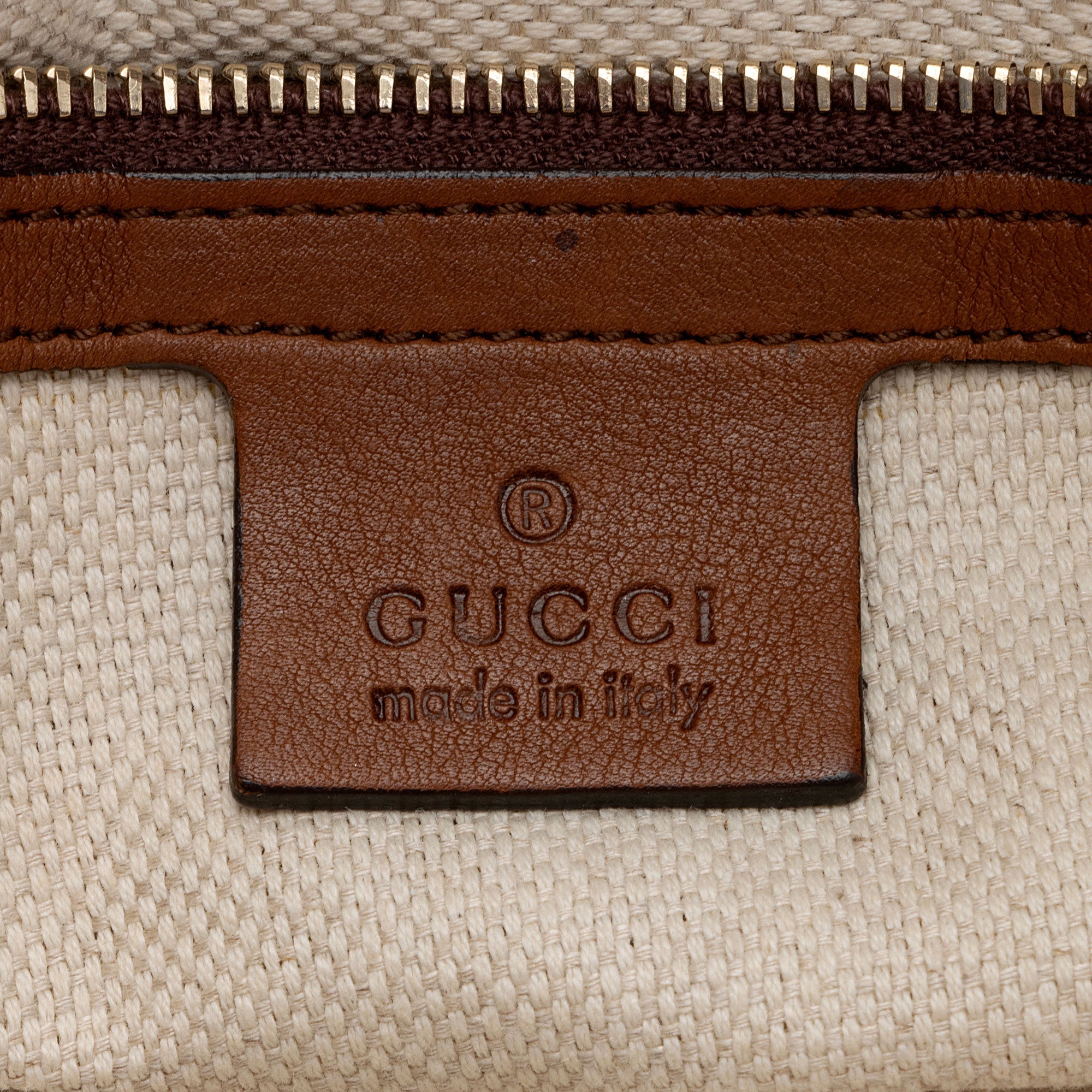 Gucci Diamante Canvas Eva Large Tote (SHF-unJCx2)