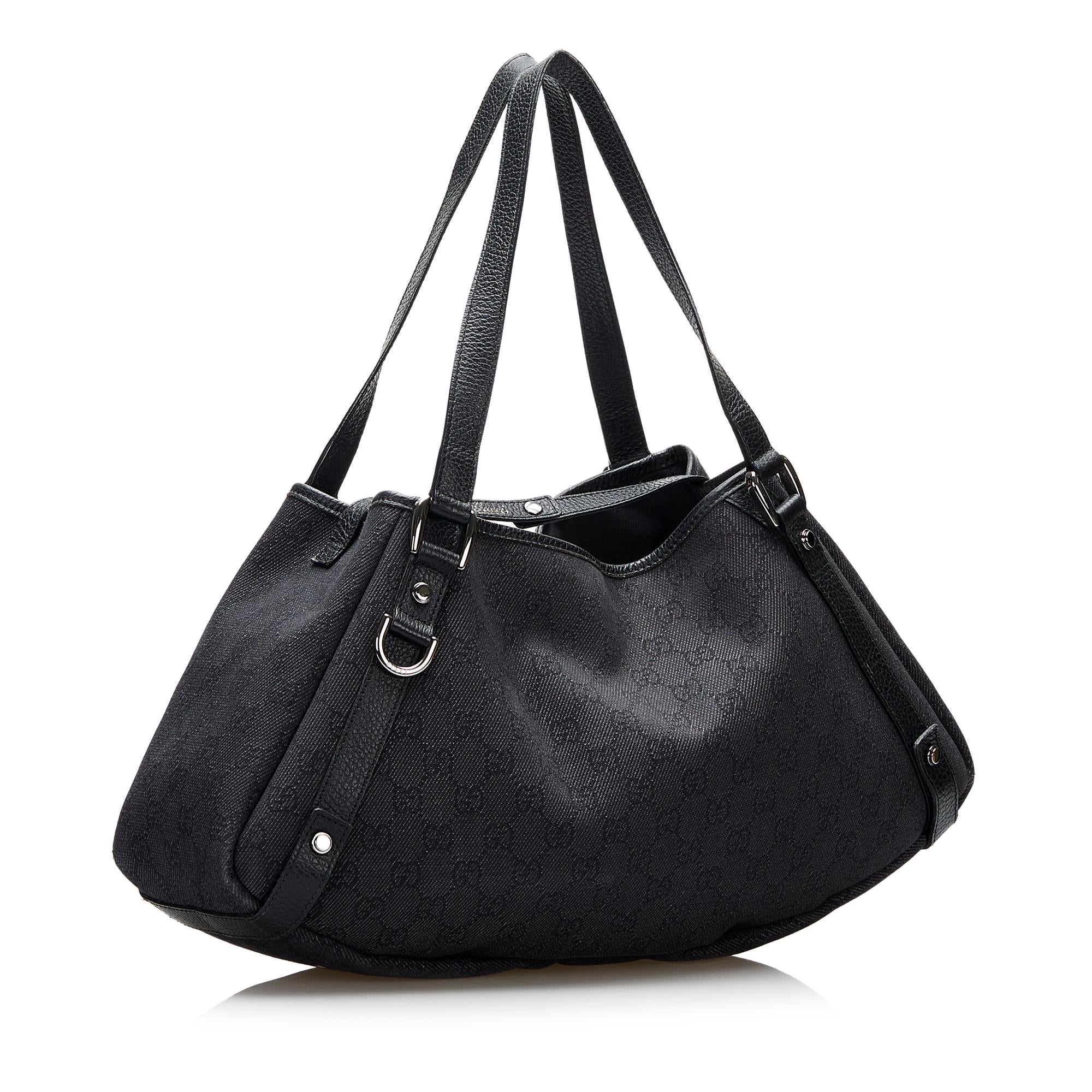 Gucci G Canvas Pelham Shoulder Bag (SHG-xAfaJw)