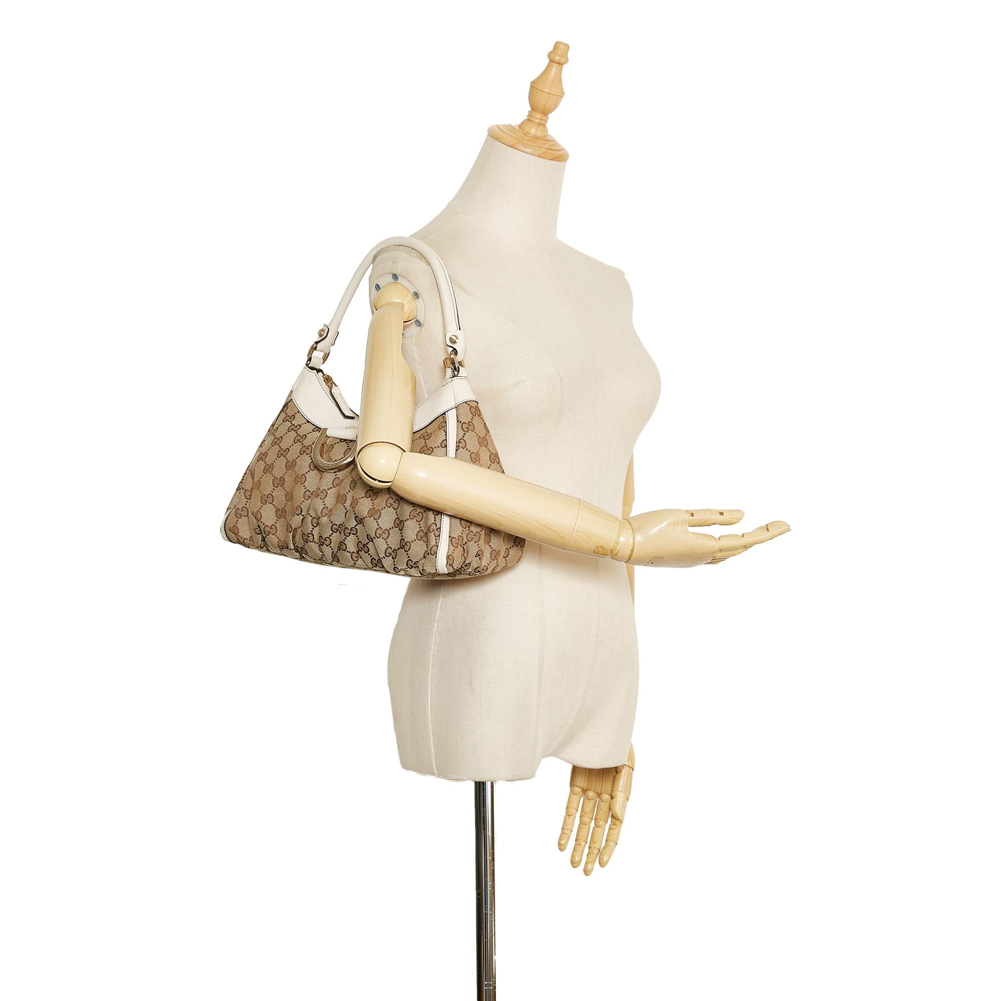 Gucci GG Canvas Abbey D-Ring Handbag (SHG-T3VHl9)