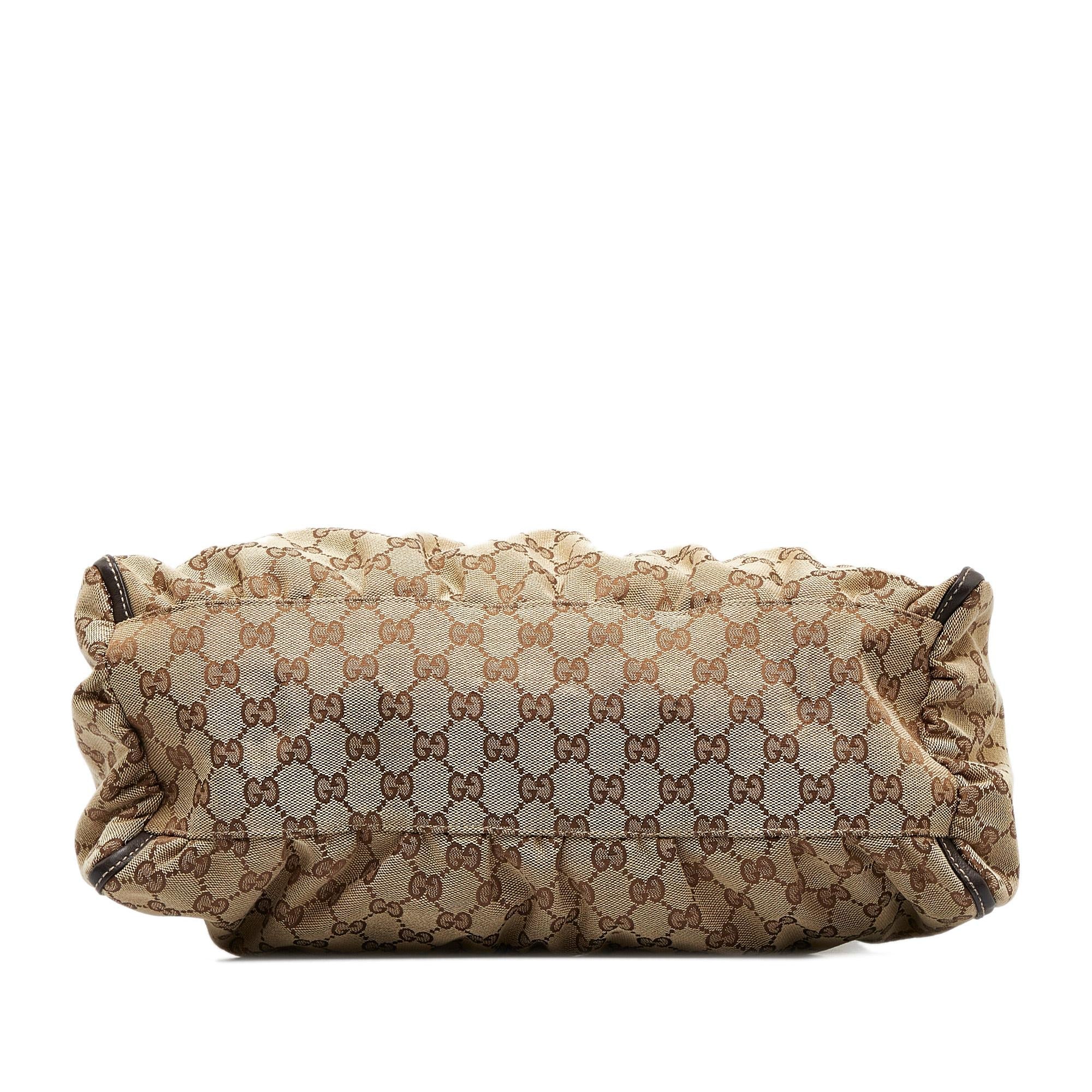 Gucci GG Canvas Abbey D-Ring Handbag (SHG-s9dIye)