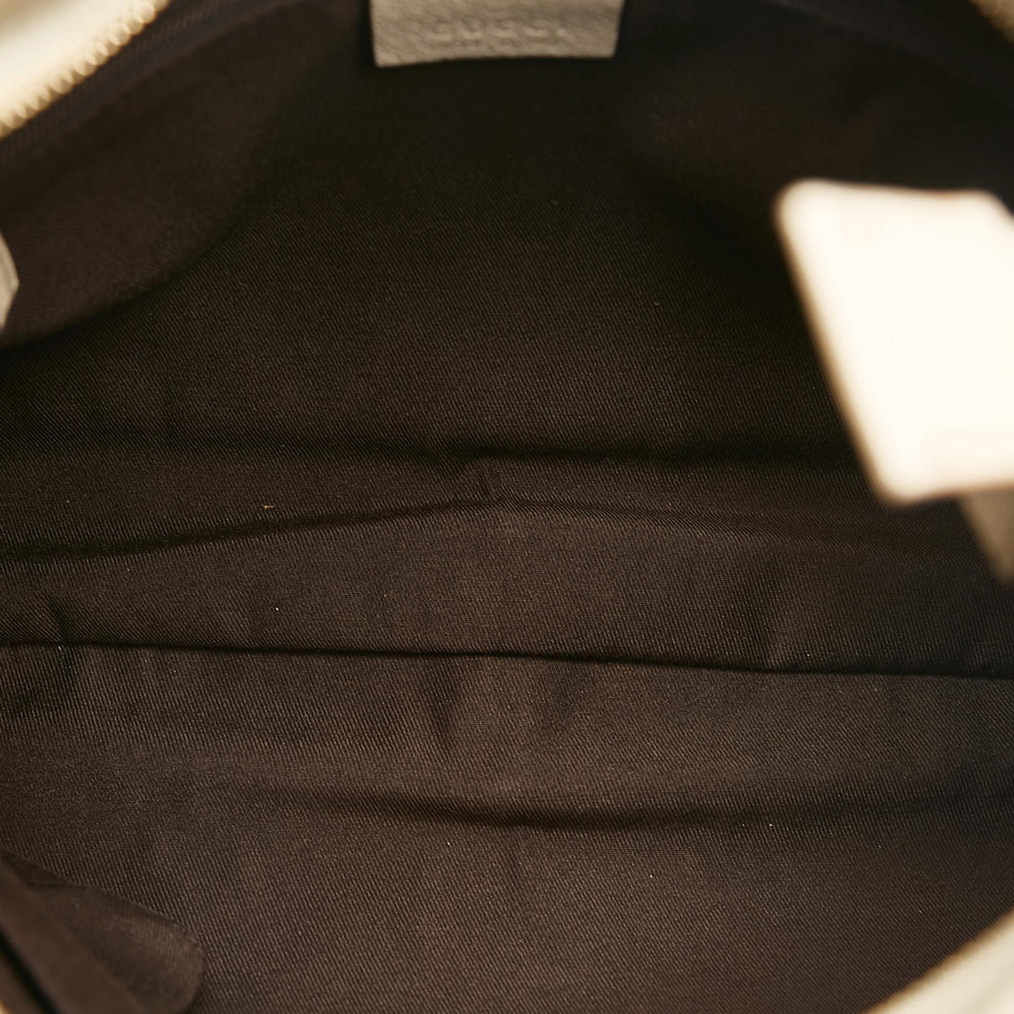Gucci GG Canvas Abbey D-Ring Shoulder Bag (SHG-37903)