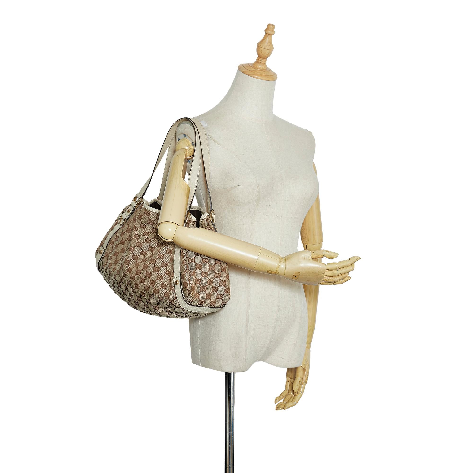 Gucci GG Canvas Abbey D-Ring Shoulder Bag (SHG-eDWQbG)