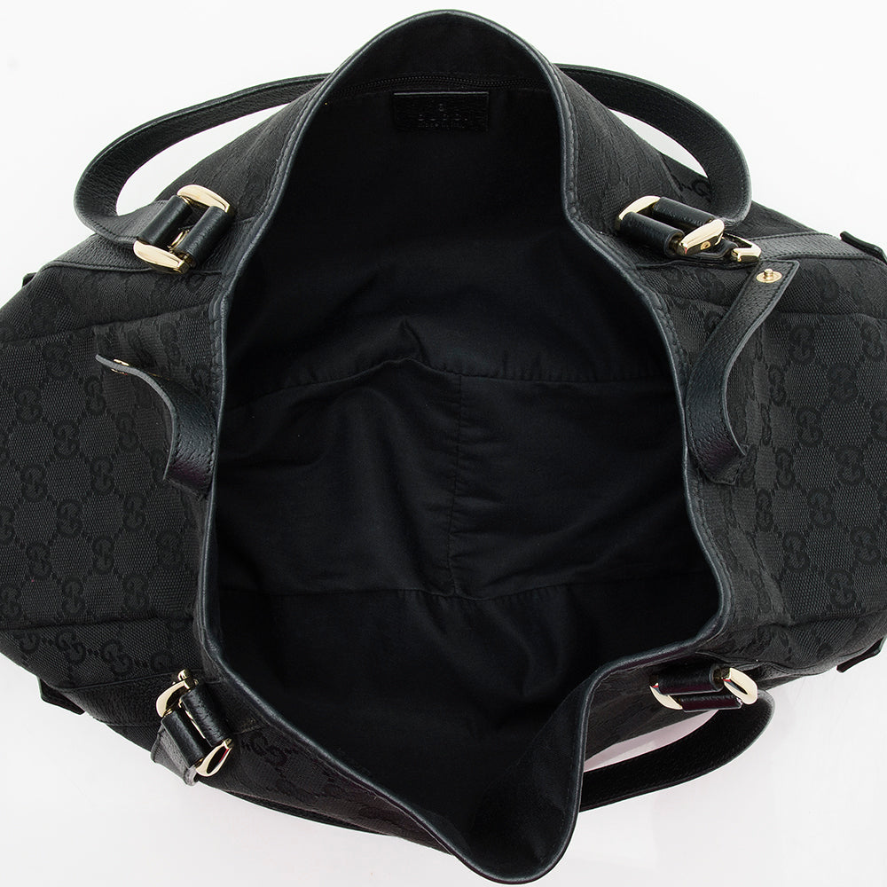 Gucci GG Canvas Abbey Medium Shoulder Bag (SHF-12869)