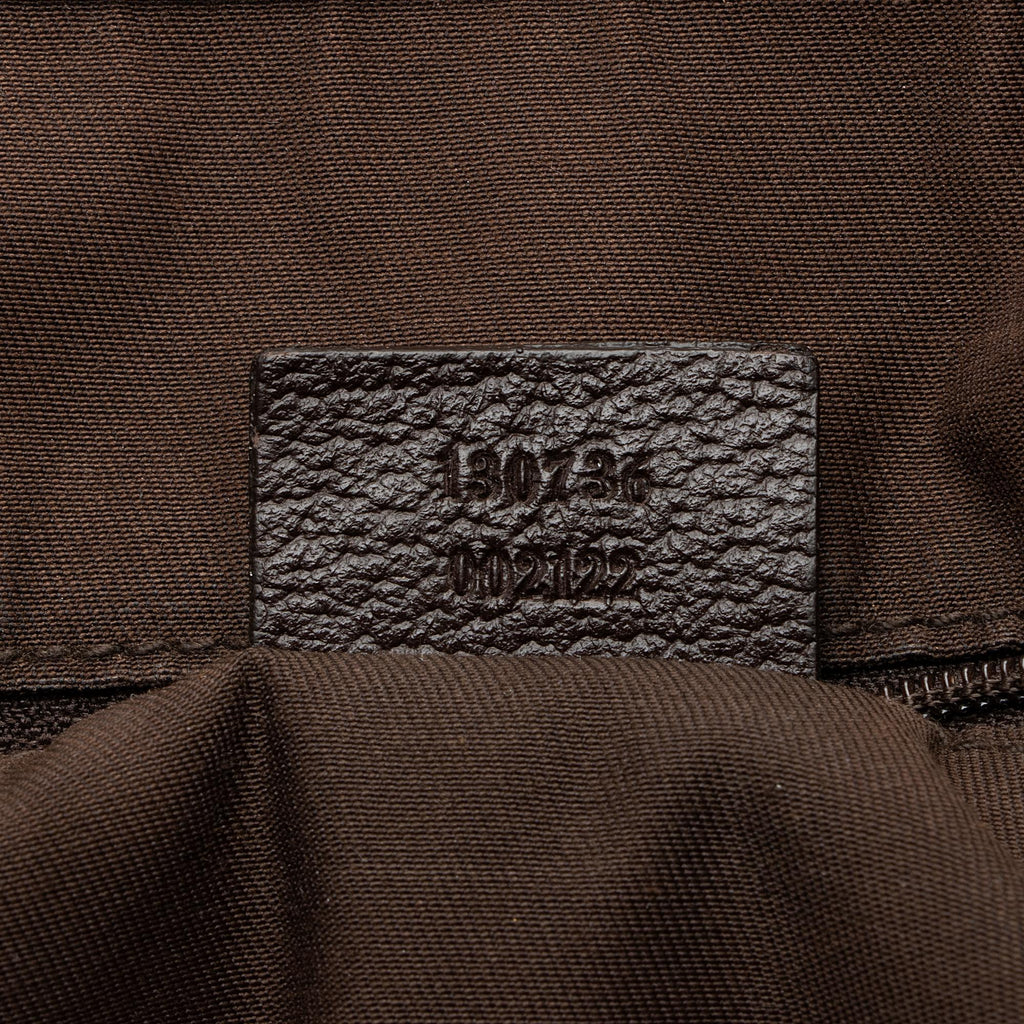 Gucci GG Canvas Abbey Medium Shoulder Bag (SHF-FVPq0K)