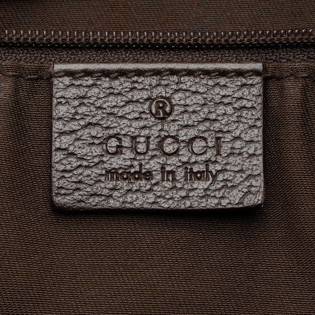 Gucci GG Canvas Abbey Medium Shoulder Bag (SHF-FVPq0K)
