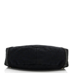 Gucci GG Canvas Abbey Medium Shoulder Bag (SHF-ZLaHNZ)