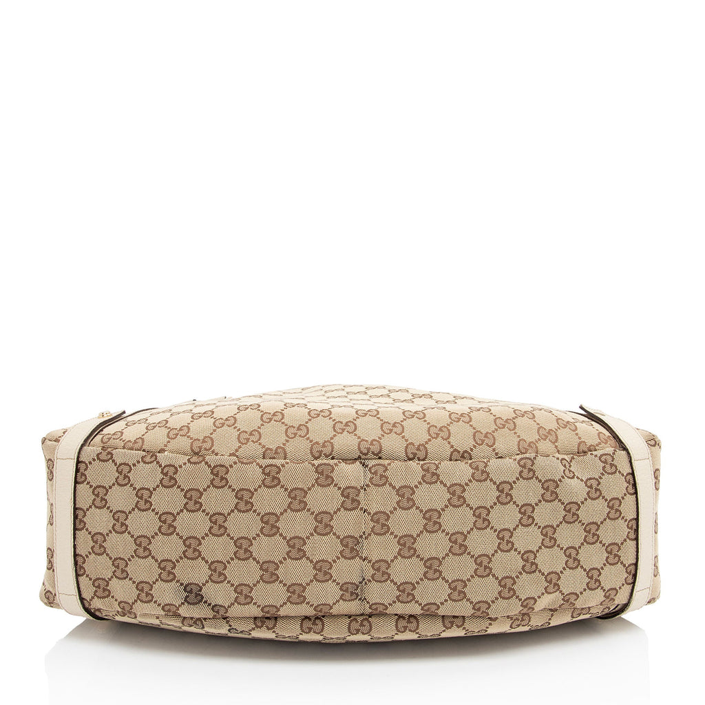 Gucci GG Canvas Abbey Medium Shoulder Bag (SHF-KbPV8L)