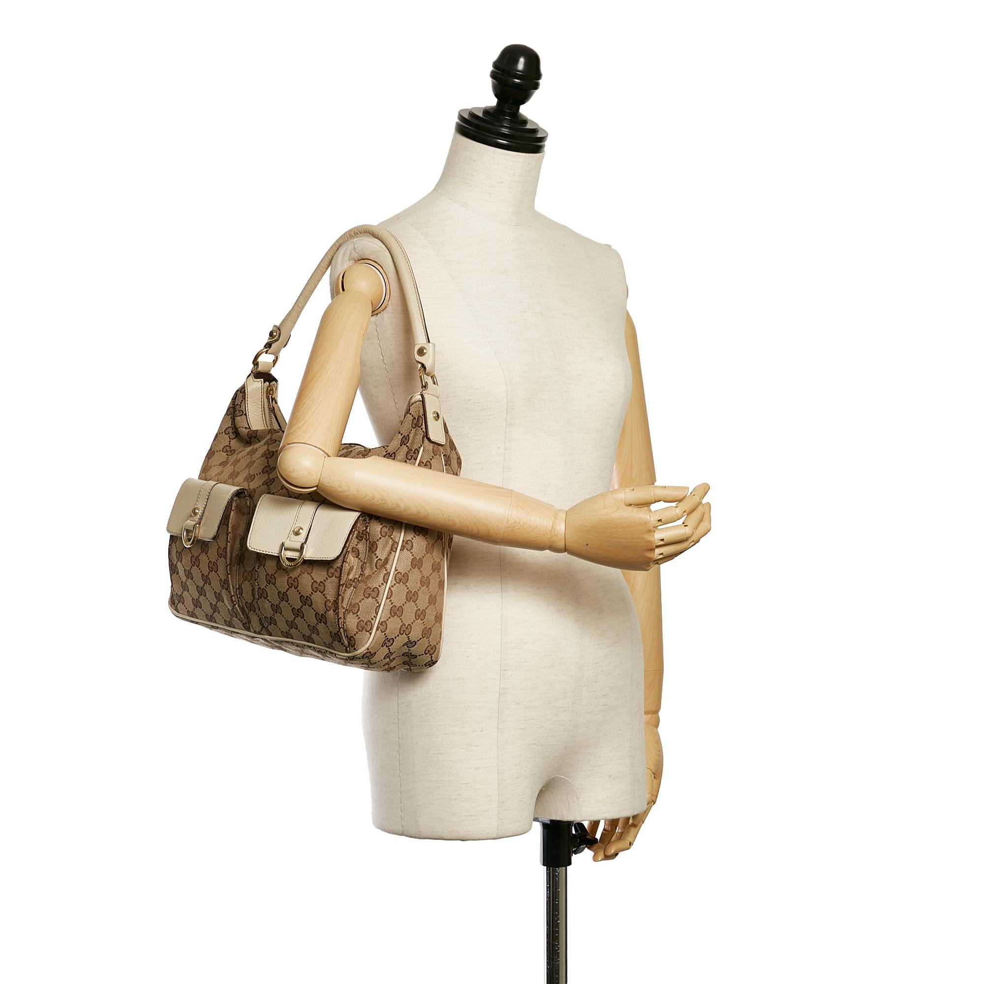 Gucci GG Canvas Abbey Shoulder Bag (SHG-34160)