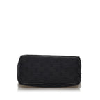 Gucci GG Canvas Baguette (SHG-30605)
