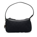 Gucci GG Canvas Baguette (SHG-onJKx6)