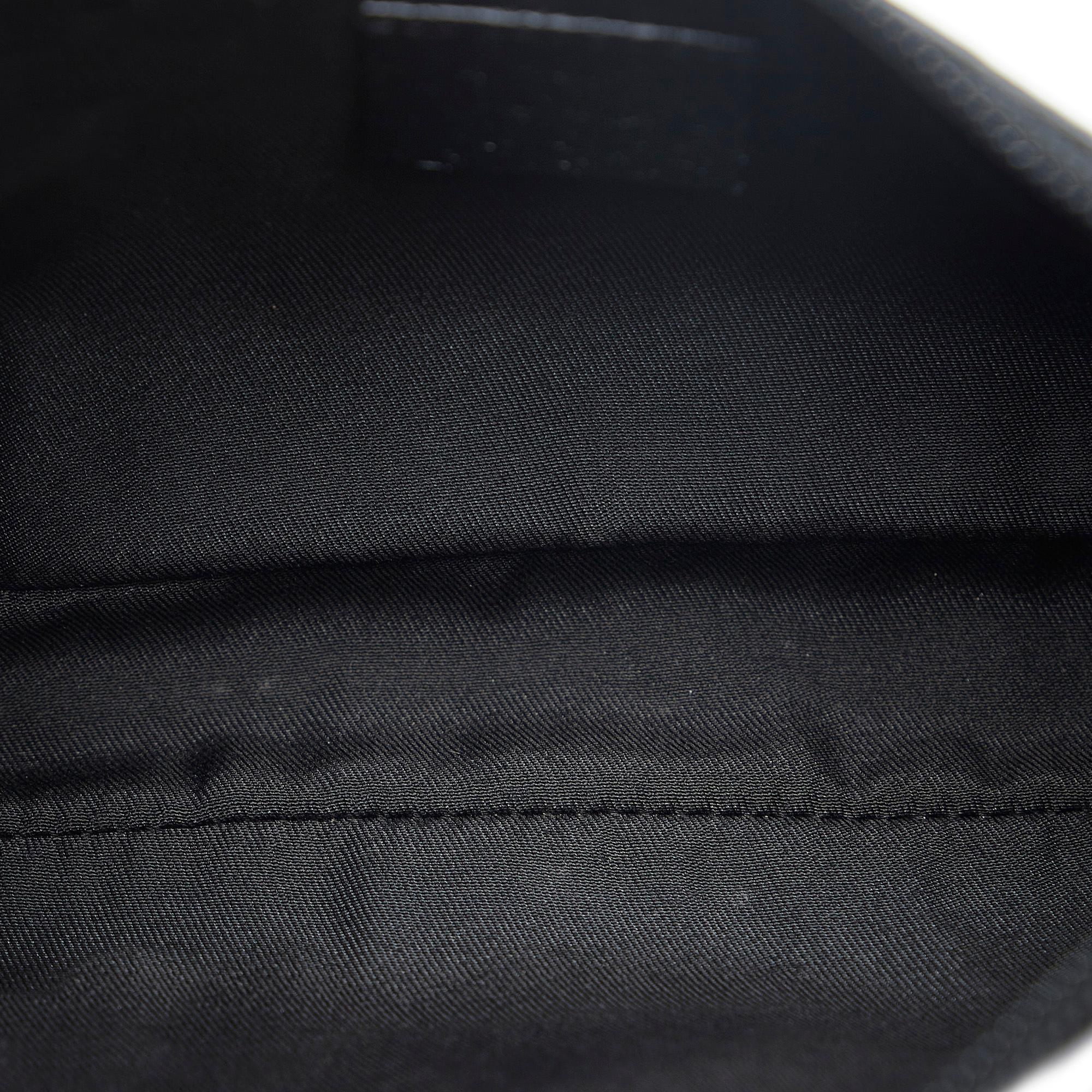 Gucci GG Canvas Baguette (SHG-onJKx6)