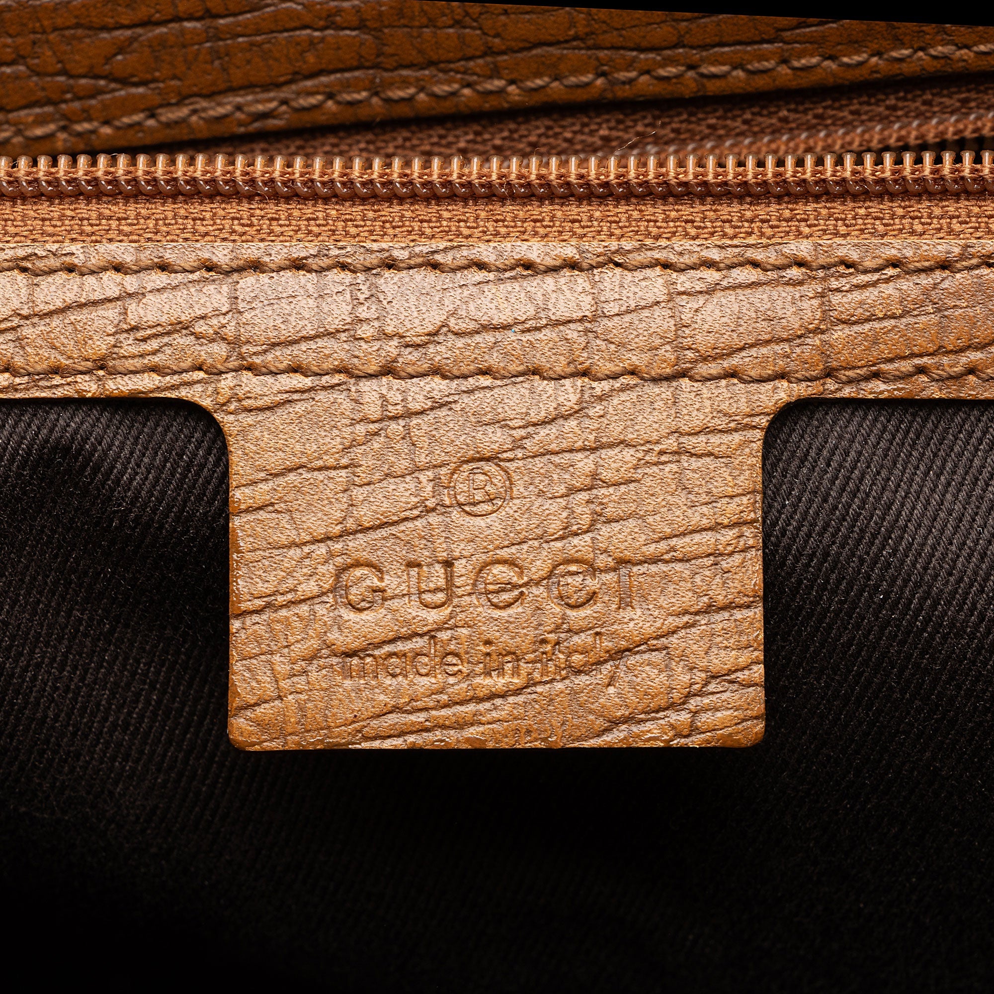 Gucci GG Canvas Bamboo Tote (SHF-a2g5Be)
