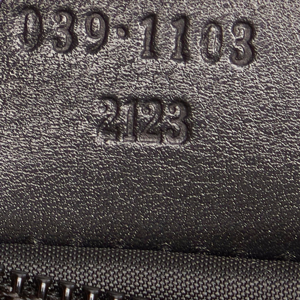 Gucci GG Canvas Boat Baguette (SHG-28064)