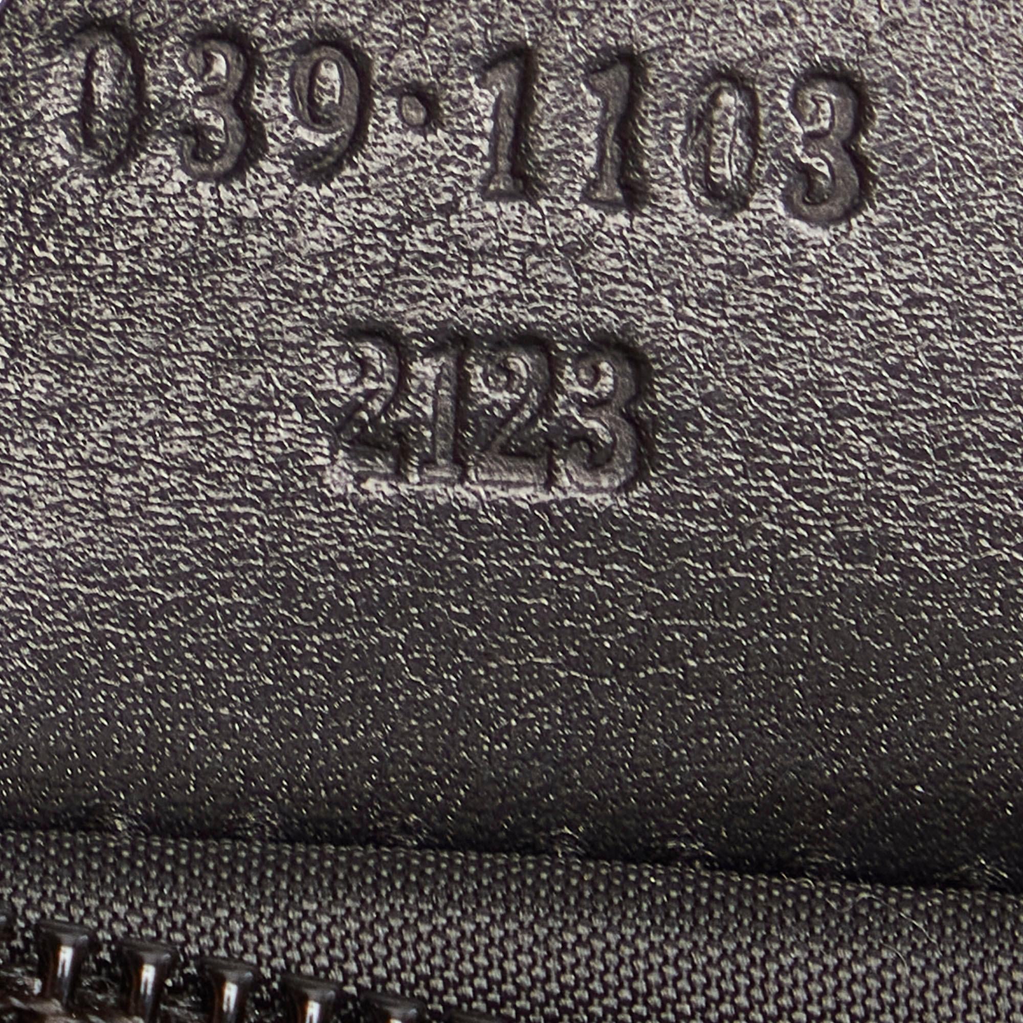 Gucci GG Canvas Boat Baguette (SHG-28064)