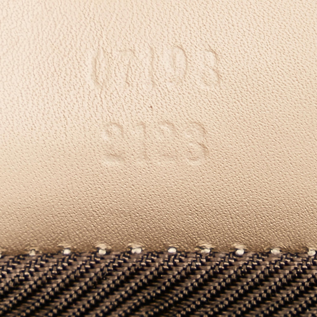 Gucci GG Canvas Boat Baguette (SHG-28580)