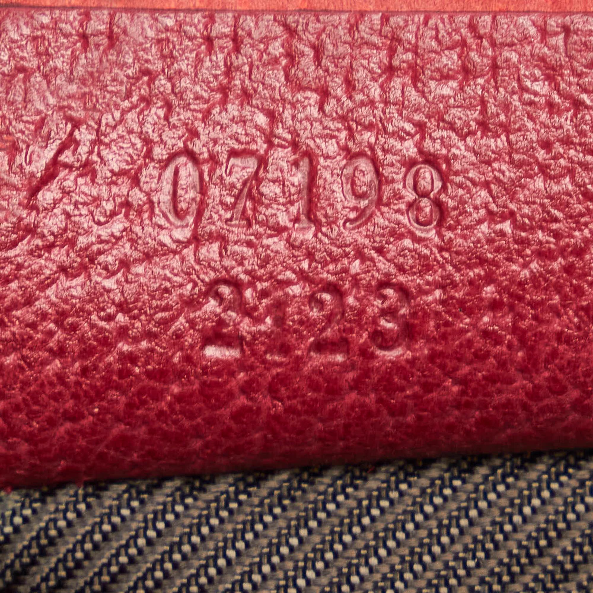 Gucci GG Canvas Boat Baguette (SHG-31572)
